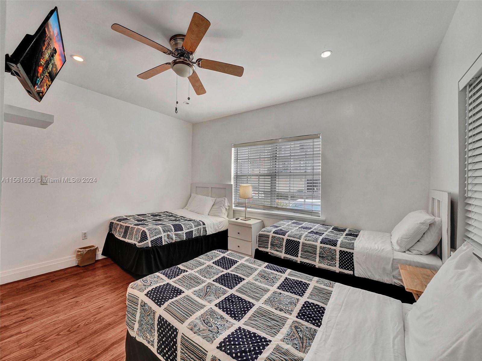 7820 Abbott Ave 1, Miami Beach, Florida 33141, 2 Bedrooms Bedrooms, ,1 BathroomBathrooms,Residentiallease,For Rent,7820 Abbott Ave 1,A11561695