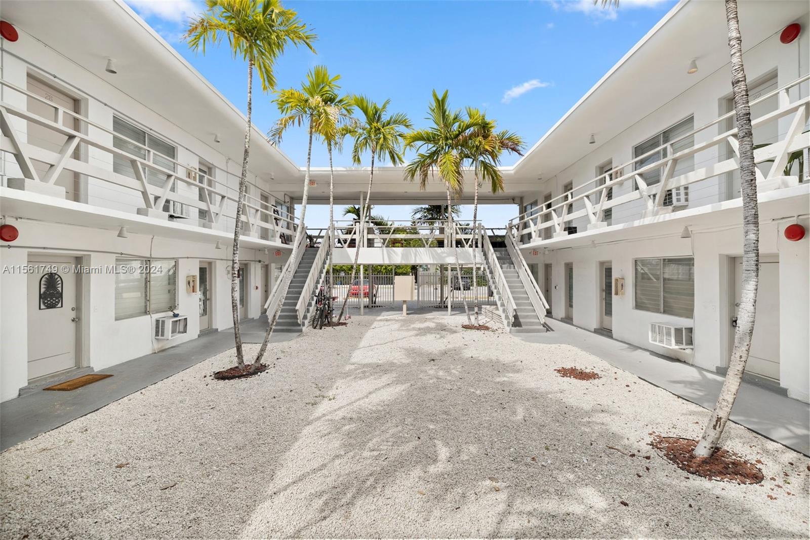 7311 Gary Ave 2, Miami Beach, Florida 33141, 1 Bedroom Bedrooms, ,1 BathroomBathrooms,Residentiallease,For Rent,7311 Gary Ave 2,A11561749
