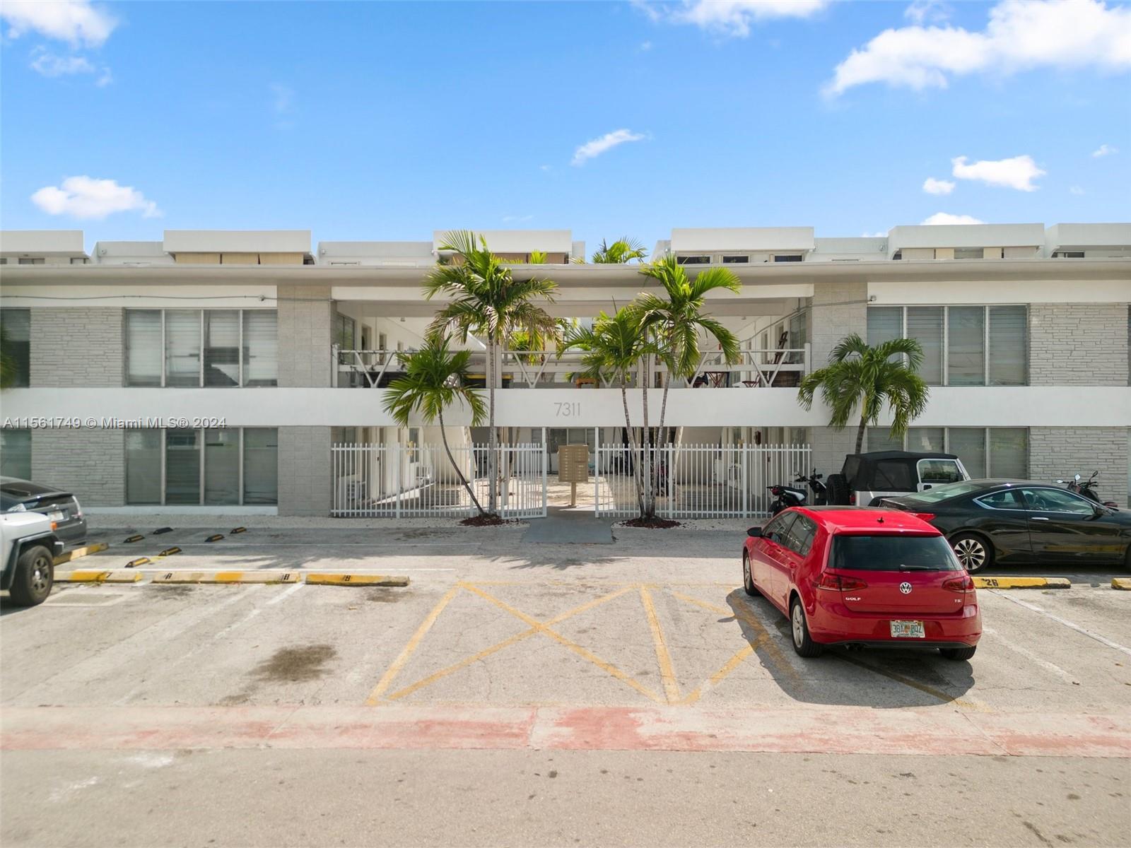 7311 Gary Ave 2, Miami Beach, Florida 33141, 1 Bedroom Bedrooms, ,1 BathroomBathrooms,Residentiallease,For Rent,7311 Gary Ave 2,A11561749