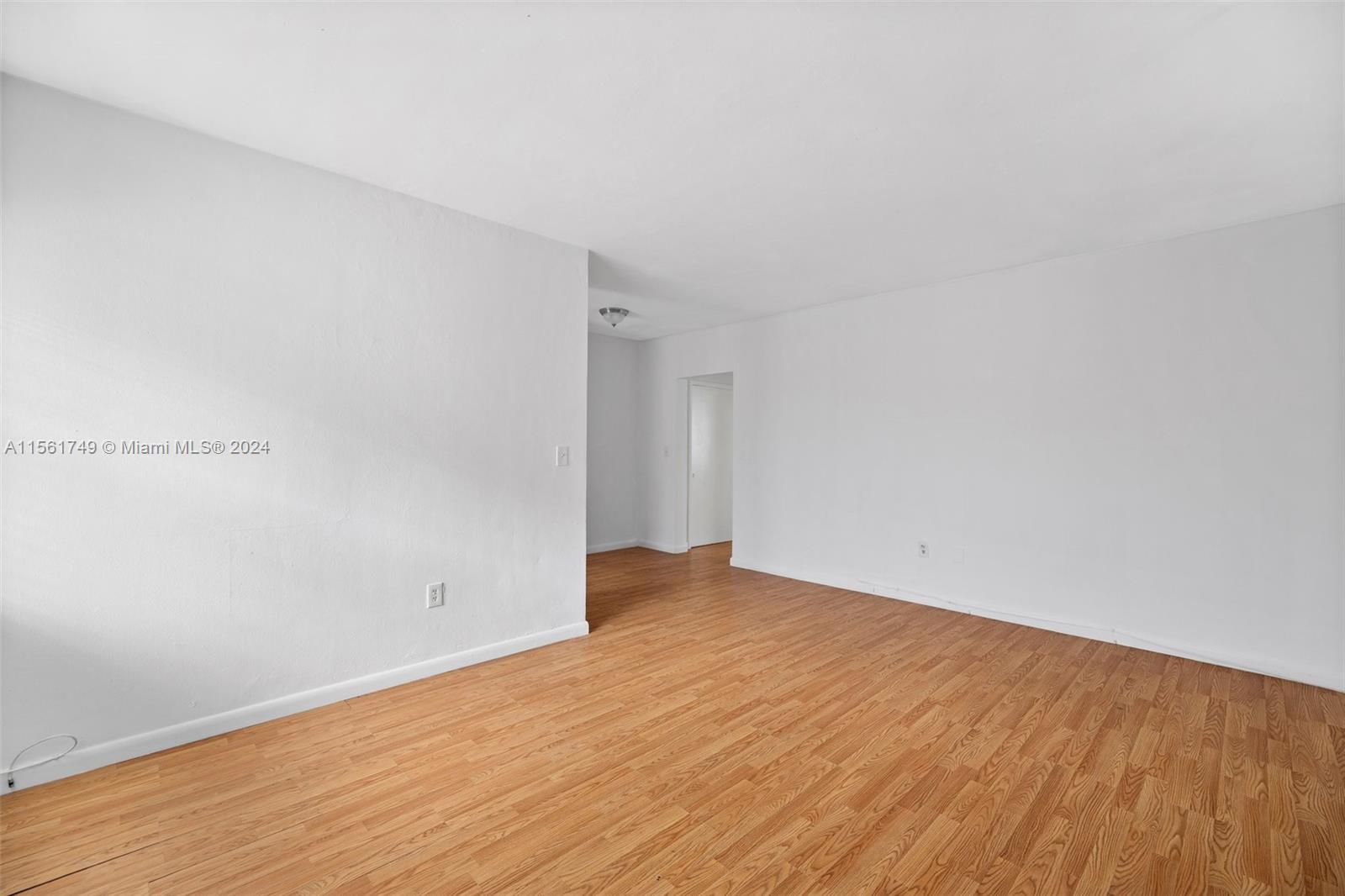 7311 Gary Ave 2, Miami Beach, Florida 33141, 1 Bedroom Bedrooms, ,1 BathroomBathrooms,Residentiallease,For Rent,7311 Gary Ave 2,A11561749