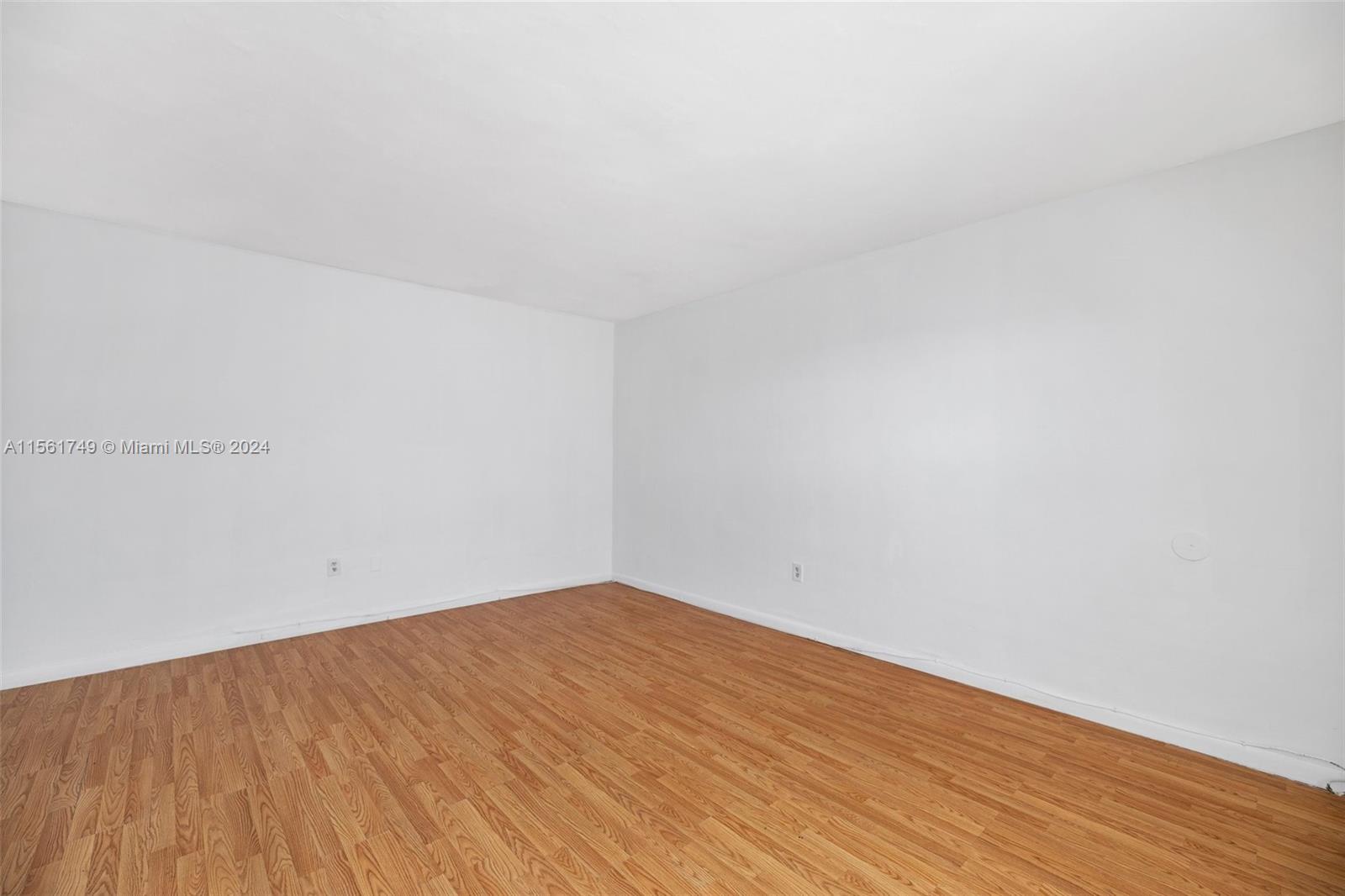7311 Gary Ave 2, Miami Beach, Florida 33141, 1 Bedroom Bedrooms, ,1 BathroomBathrooms,Residentiallease,For Rent,7311 Gary Ave 2,A11561749