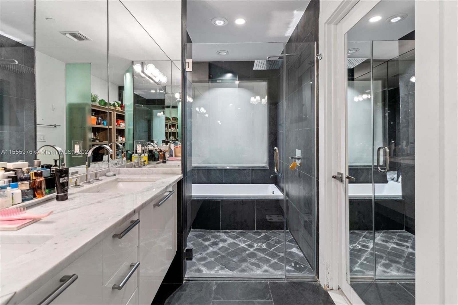 900 Biscayne Blvd 5009, Miami, Florida 33132, 2 Bedrooms Bedrooms, ,3 BathroomsBathrooms,Residential,For Sale,900 Biscayne Blvd 5009,A11555976