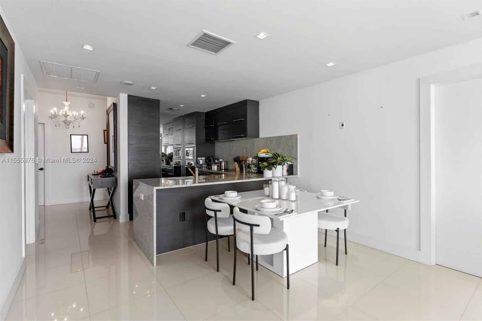 900 Biscayne Blvd 5009, Miami, Florida 33132, 2 Bedrooms Bedrooms, ,3 BathroomsBathrooms,Residential,For Sale,900 Biscayne Blvd 5009,A11555976