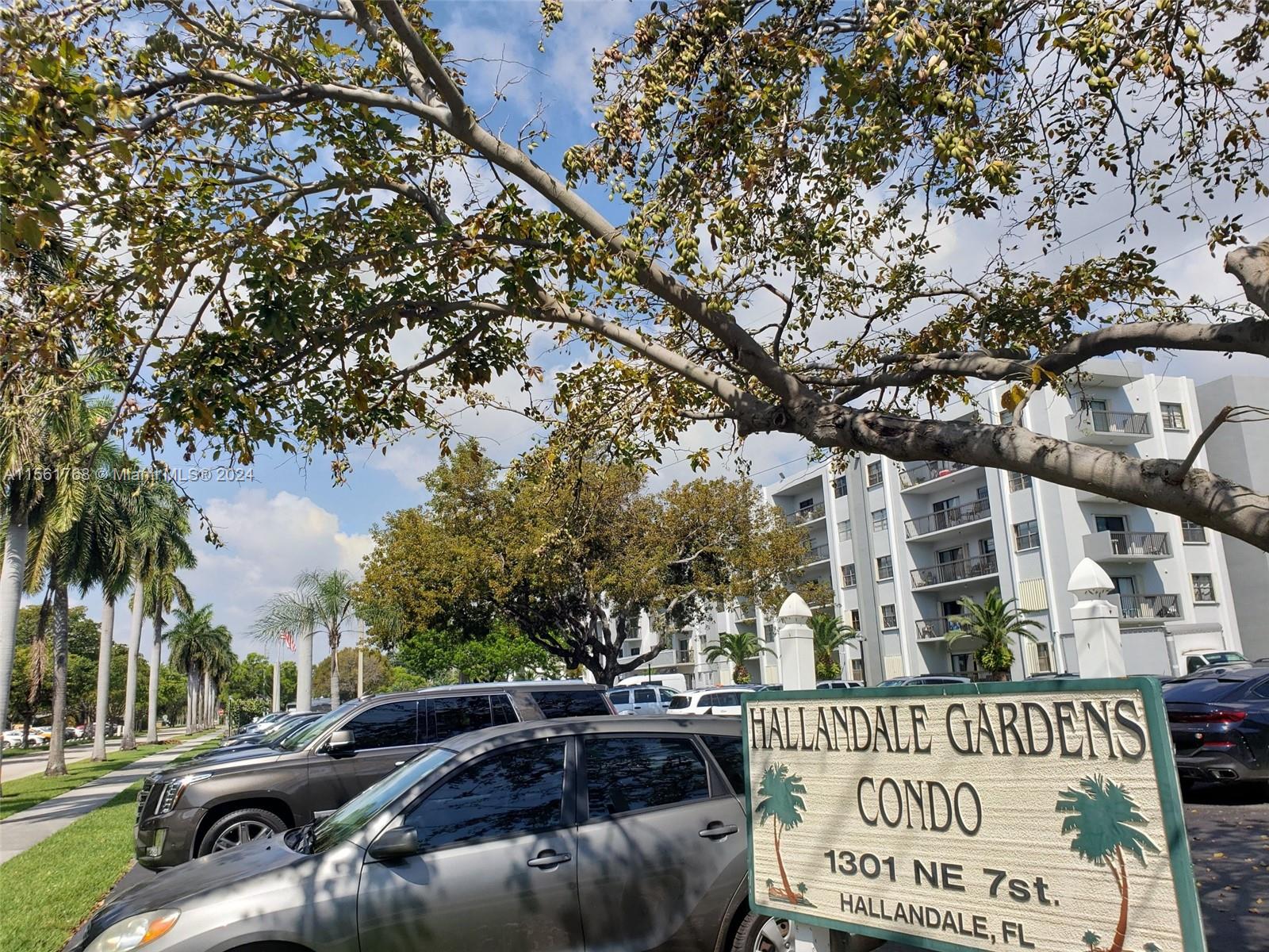 1301 NE 7th St 213, Hallandale Beach, Florida 33009, 2 Bedrooms Bedrooms, ,2 BathroomsBathrooms,Residentiallease,For Rent,1301 NE 7th St 213,A11561768