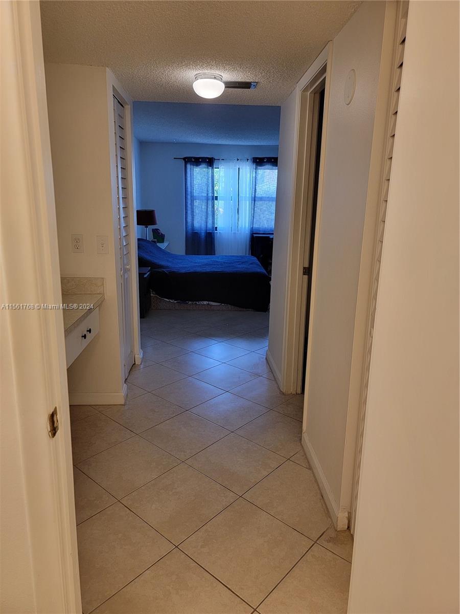 1301 NE 7th St 213, Hallandale Beach, Florida 33009, 2 Bedrooms Bedrooms, ,2 BathroomsBathrooms,Residentiallease,For Rent,1301 NE 7th St 213,A11561768