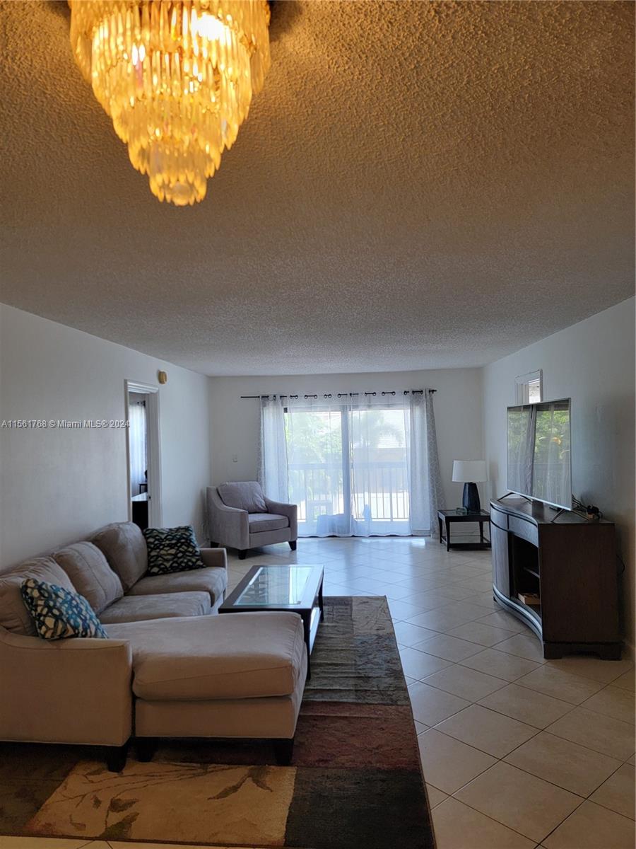 1301 NE 7th St 213, Hallandale Beach, Florida 33009, 2 Bedrooms Bedrooms, ,2 BathroomsBathrooms,Residentiallease,For Rent,1301 NE 7th St 213,A11561768
