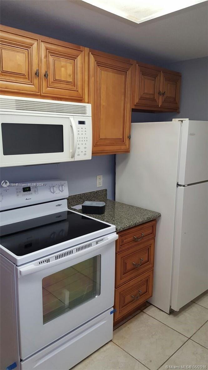 7142 Southgate Blvd 7142, Tamarac, Florida 33321, 2 Bedrooms Bedrooms, ,1 BathroomBathrooms,Residentiallease,For Rent,7142 Southgate Blvd 7142,A11561781