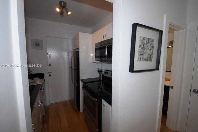 945 Meridian Ave 3, Miami Beach, Florida 33139, ,1 BathroomBathrooms,Residential,For Sale,945 Meridian Ave 3,A11561160
