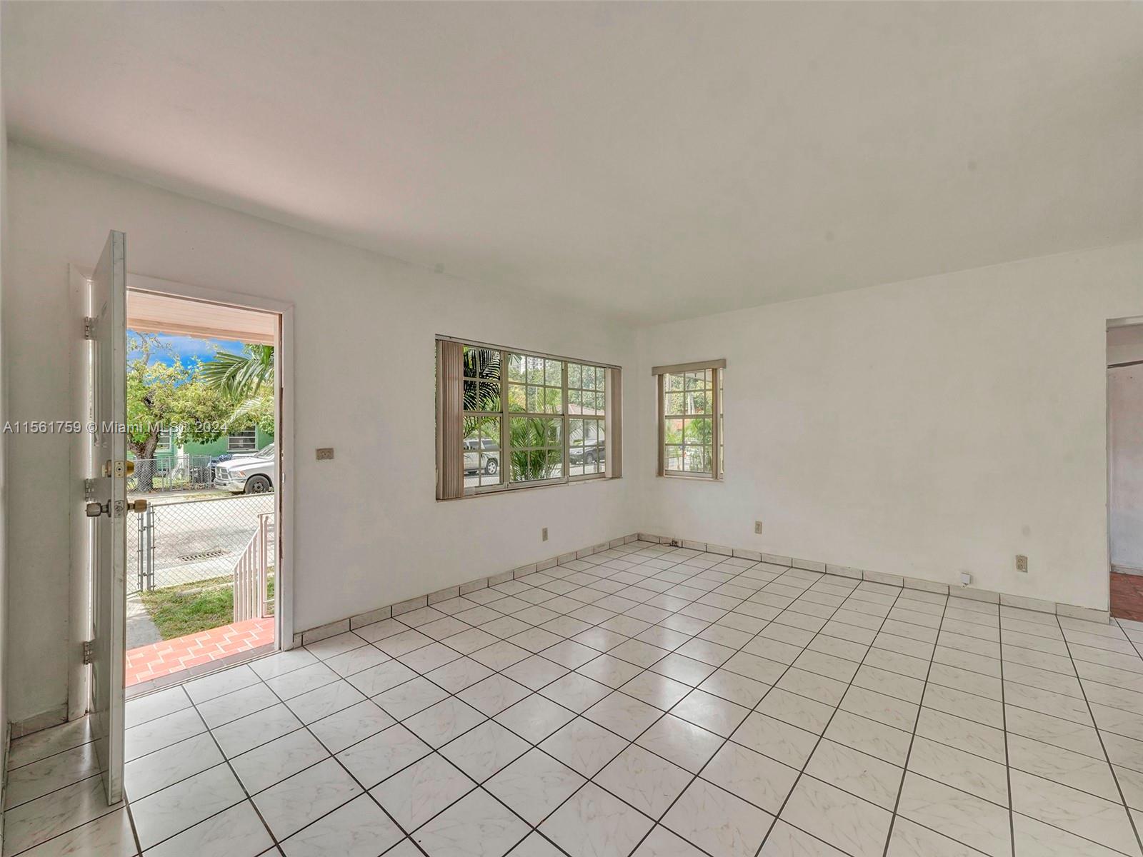 1121 SW 36th Ave, Miami, Florida 33135, 4 Bedrooms Bedrooms, ,2 BathroomsBathrooms,Residential,For Sale,1121 SW 36th Ave,A11561759