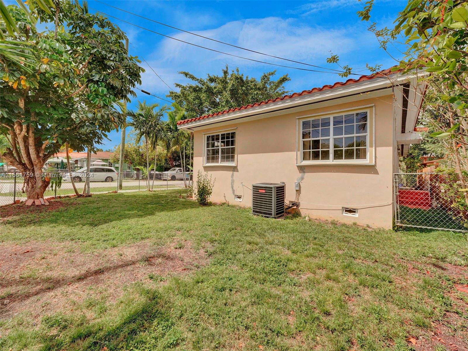 1121 SW 36th Ave, Miami, Florida 33135, 4 Bedrooms Bedrooms, ,2 BathroomsBathrooms,Residential,For Sale,1121 SW 36th Ave,A11561759