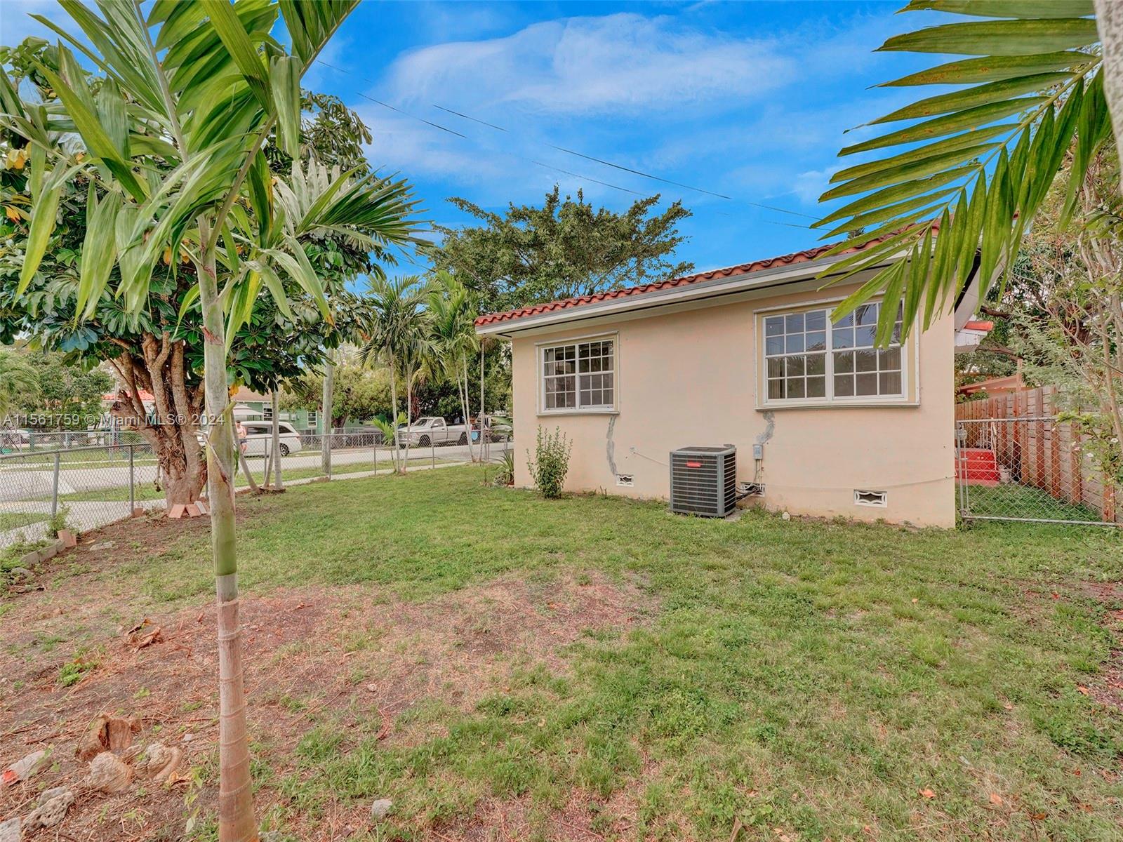 1121 SW 36th Ave, Miami, Florida 33135, 4 Bedrooms Bedrooms, ,2 BathroomsBathrooms,Residential,For Sale,1121 SW 36th Ave,A11561759