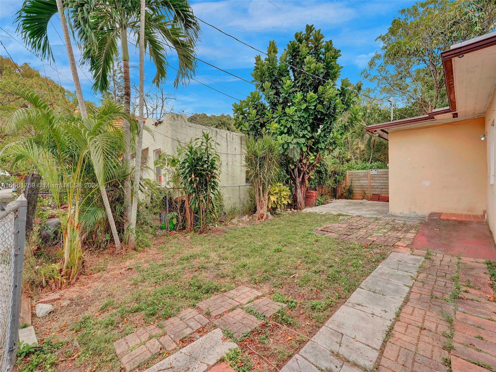 1121 SW 36th Ave, Miami, Florida 33135, 4 Bedrooms Bedrooms, ,2 BathroomsBathrooms,Residential,For Sale,1121 SW 36th Ave,A11561759