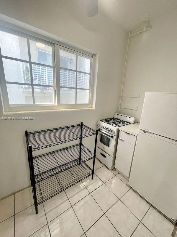 1619 Meridian Ave 8, Miami Beach, Florida 33139, ,1 BathroomBathrooms,Residentiallease,For Rent,1619 Meridian Ave 8,A11561798