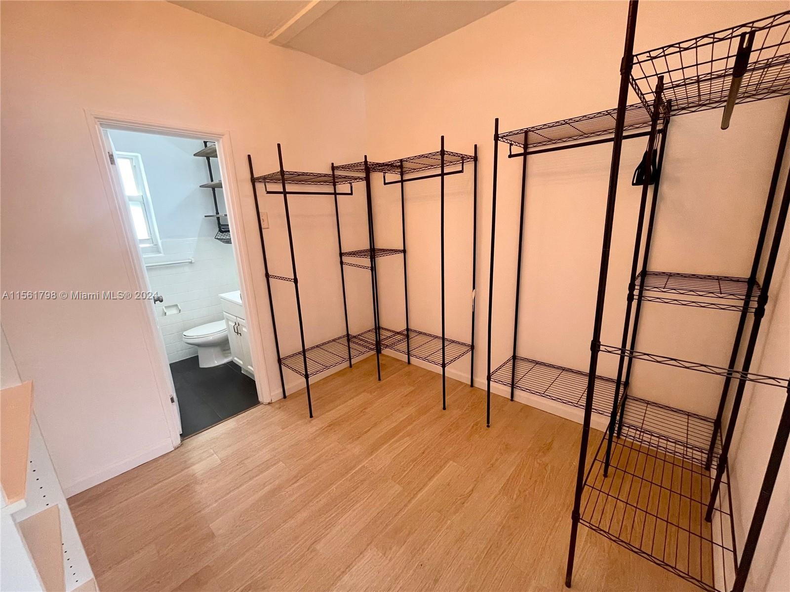 1619 Meridian Ave 8, Miami Beach, Florida 33139, ,1 BathroomBathrooms,Residentiallease,For Rent,1619 Meridian Ave 8,A11561798