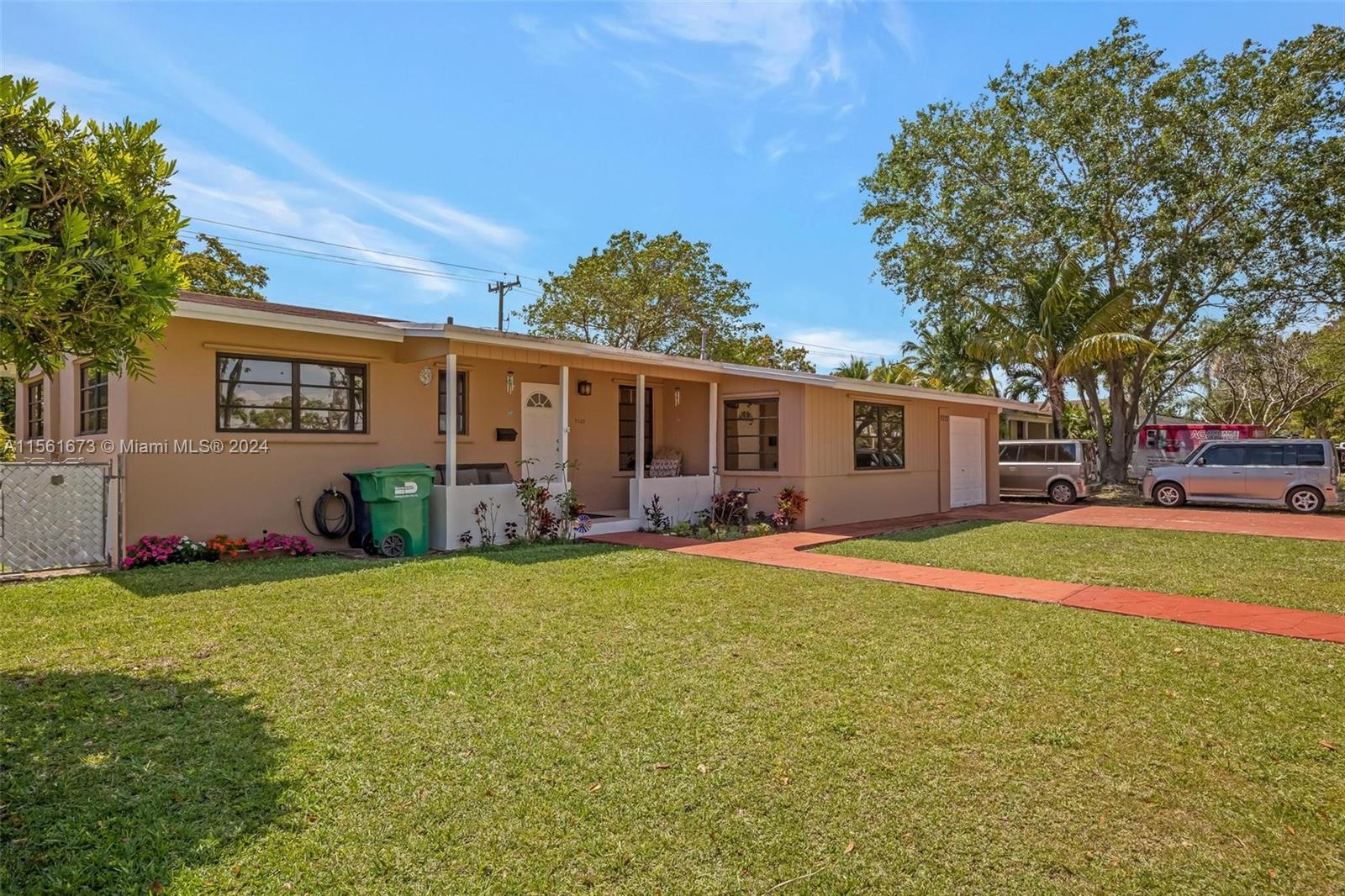 Rewards await you on the other side of the Welcome mat. This charming 3 bedroom, 2 bath traditional home is spacious and bath in natural light. Boasting an open floor plan for family gatherings, this home has the footprint to support all occasions. A large L-shaped kitchen has ample room for an island and multiple chef's in the kitchen. The split floor plan allows privacy between the guest rooms and your primary bedroom with an ensuite. This home is ready for your decorative touch with a breezy patio and the luxury of home-grown citrus fruit trees. The location is easily driveable to shopping and dining options, schools, and Black Point Marina. After a long day out to play, you'll return home to a popular neighborhood where the low traffic streets are framed by greenery.