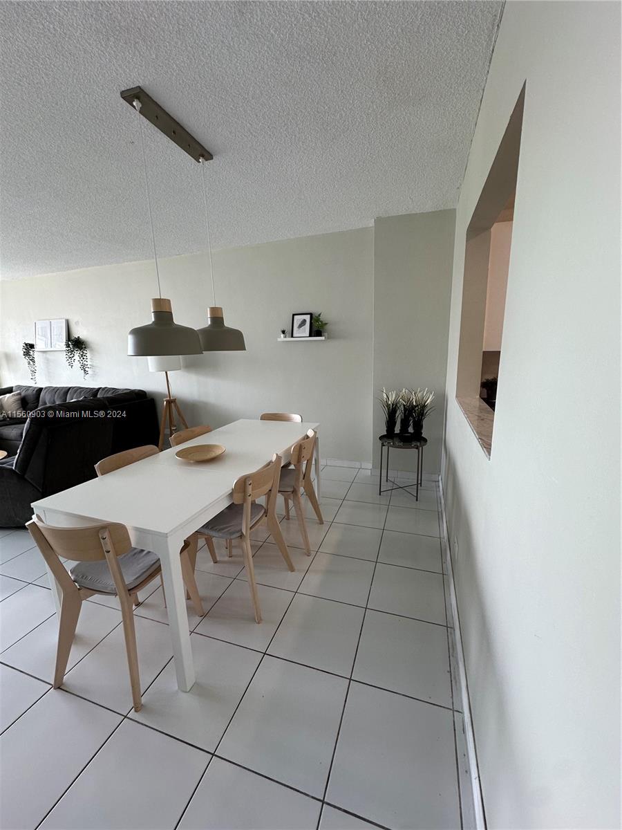 5601 Collins Ave 1219, Miami Beach, Florida 33140, 1 Bedroom Bedrooms, ,1 BathroomBathrooms,Residential,For Sale,5601 Collins Ave 1219,A11560903