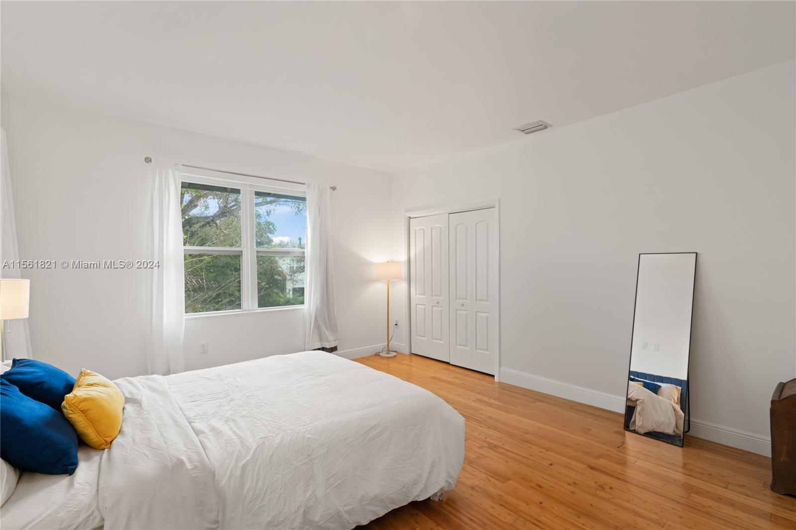 120 NE 44th St, Miami, Florida 33137, 4 Bedrooms Bedrooms, ,2 BathroomsBathrooms,Residentiallease,For Rent,120 NE 44th St,A11561821