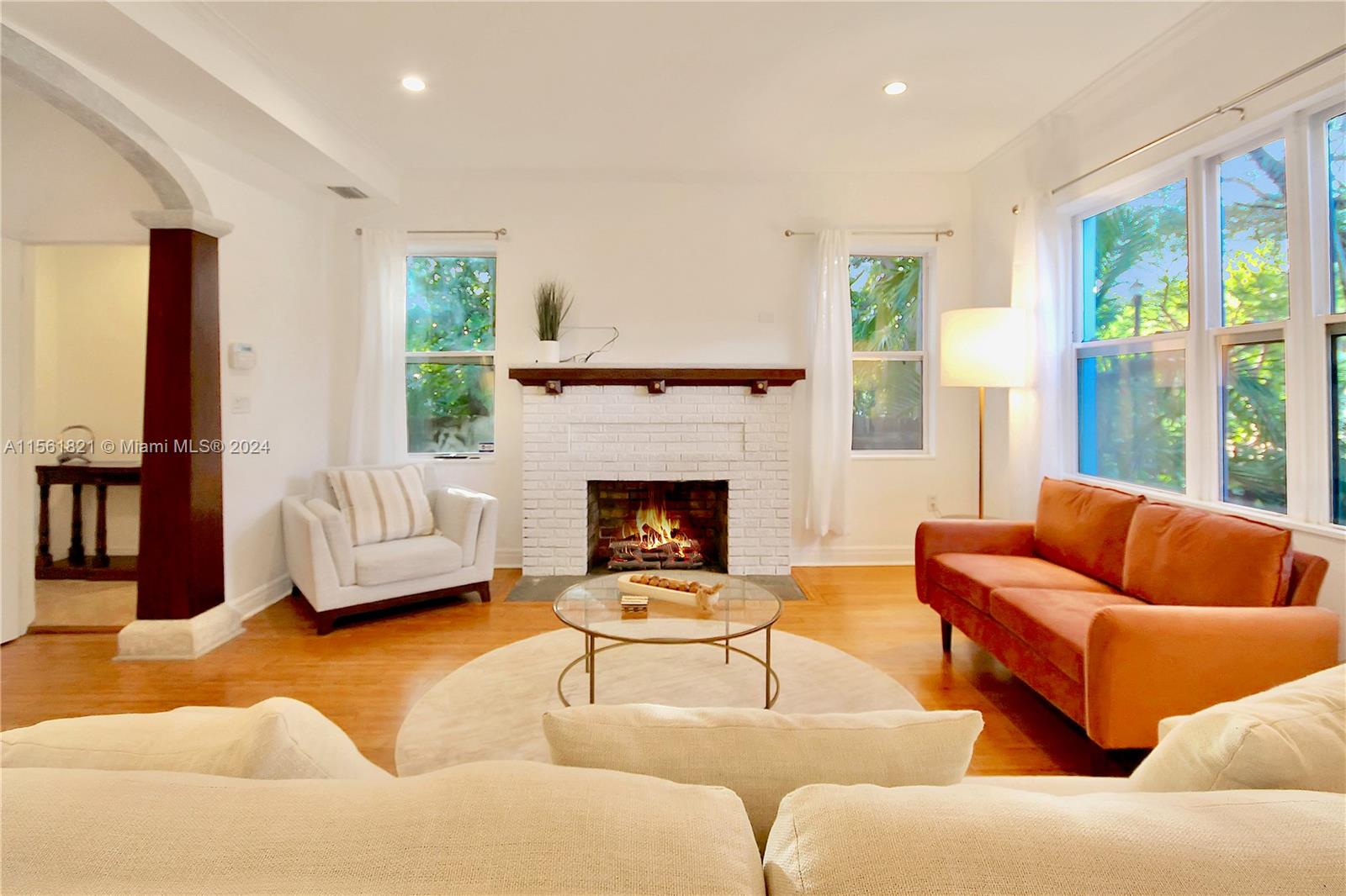 120 NE 44th St, Miami, Florida 33137, 4 Bedrooms Bedrooms, ,2 BathroomsBathrooms,Residentiallease,For Rent,120 NE 44th St,A11561821