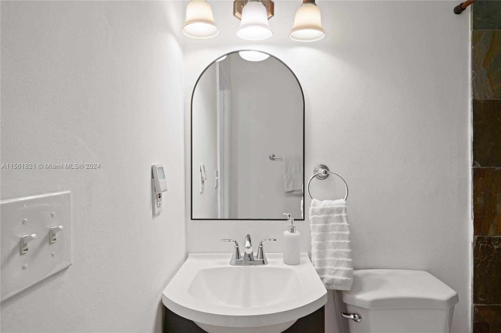 120 NE 44th St, Miami, Florida 33137, 4 Bedrooms Bedrooms, ,2 BathroomsBathrooms,Residentiallease,For Rent,120 NE 44th St,A11561821