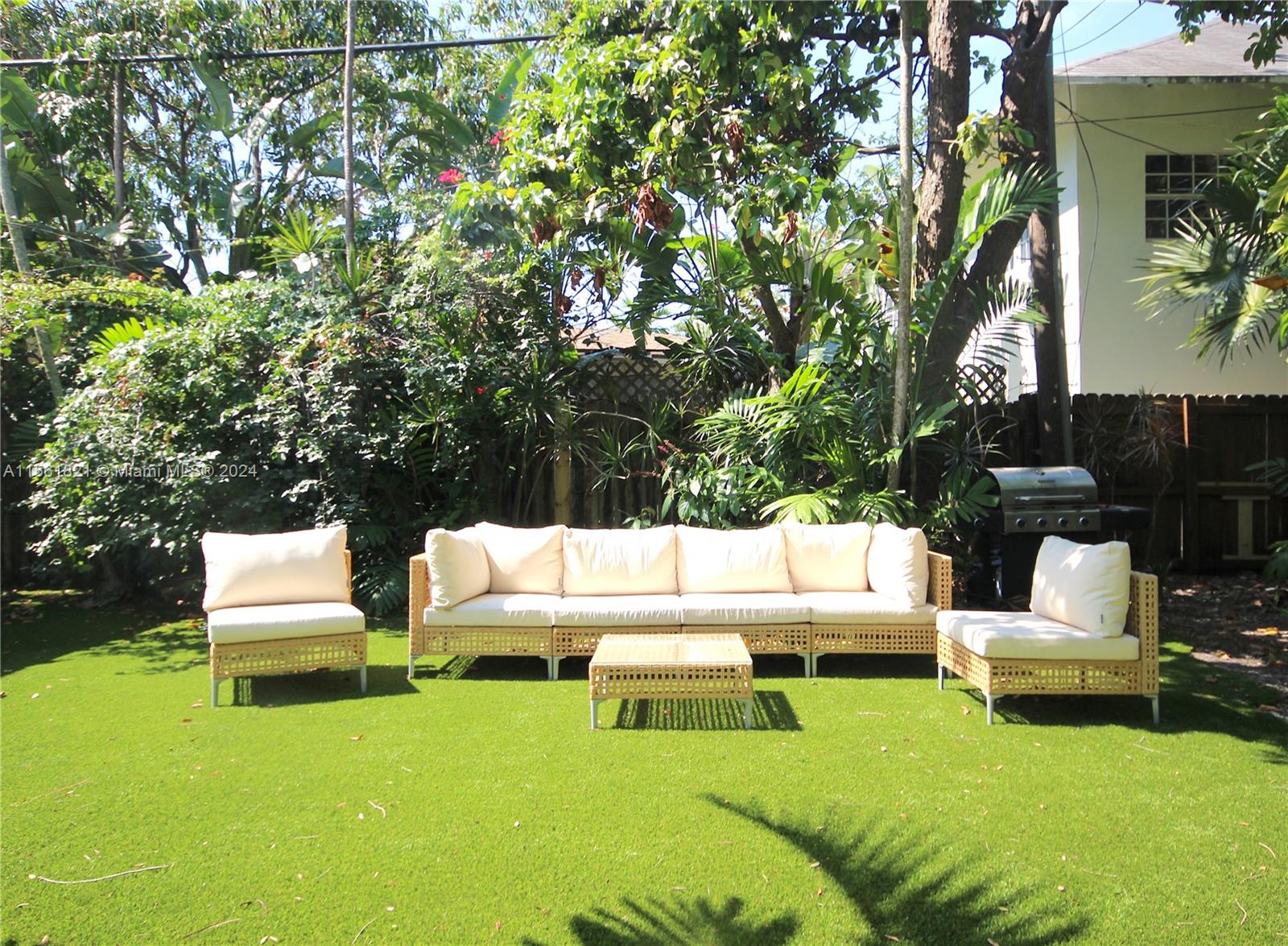 120 NE 44th St, Miami, Florida 33137, 4 Bedrooms Bedrooms, ,2 BathroomsBathrooms,Residentiallease,For Rent,120 NE 44th St,A11561821