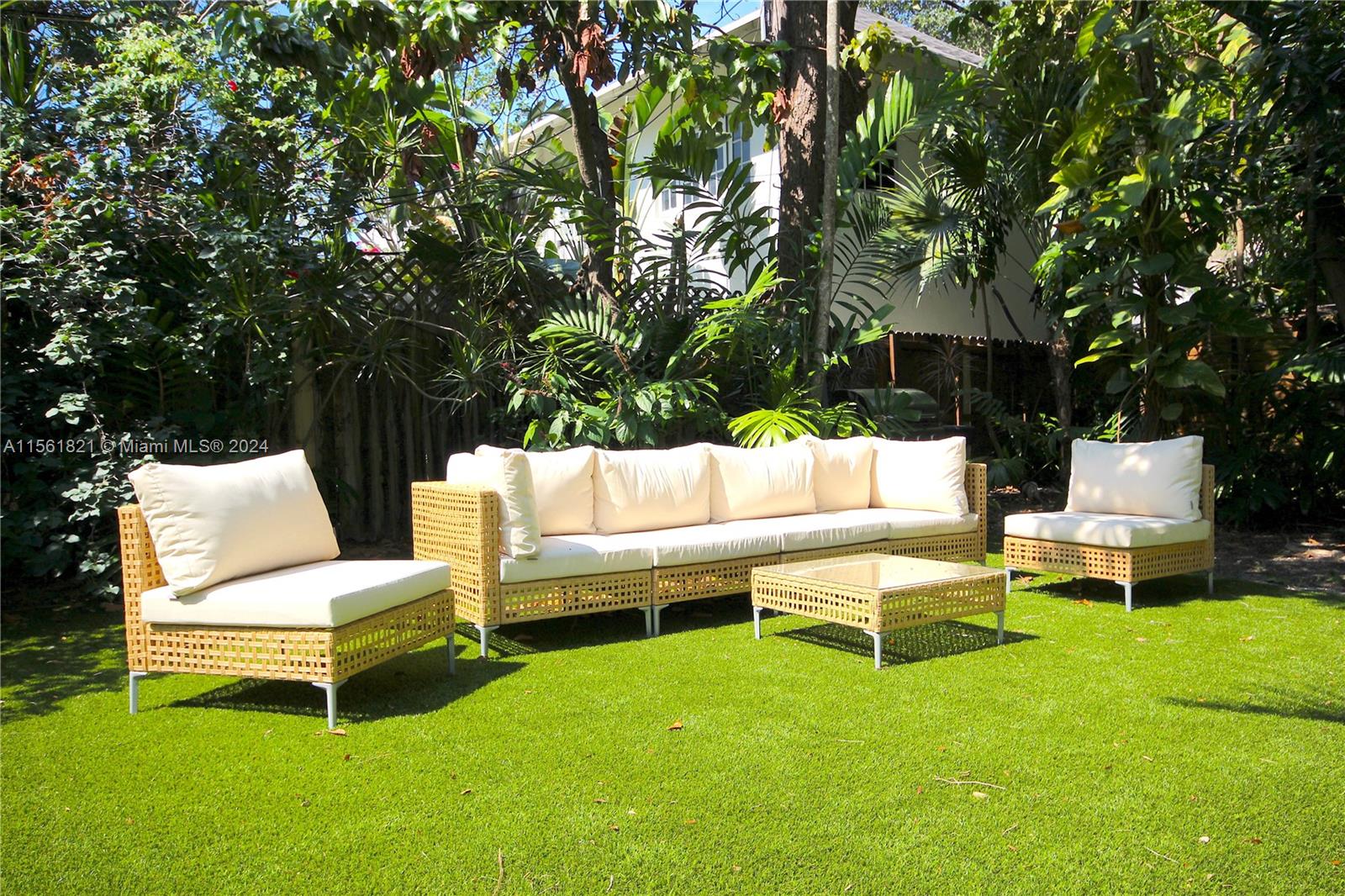 120 NE 44th St, Miami, Florida 33137, 4 Bedrooms Bedrooms, ,2 BathroomsBathrooms,Residentiallease,For Rent,120 NE 44th St,A11561821