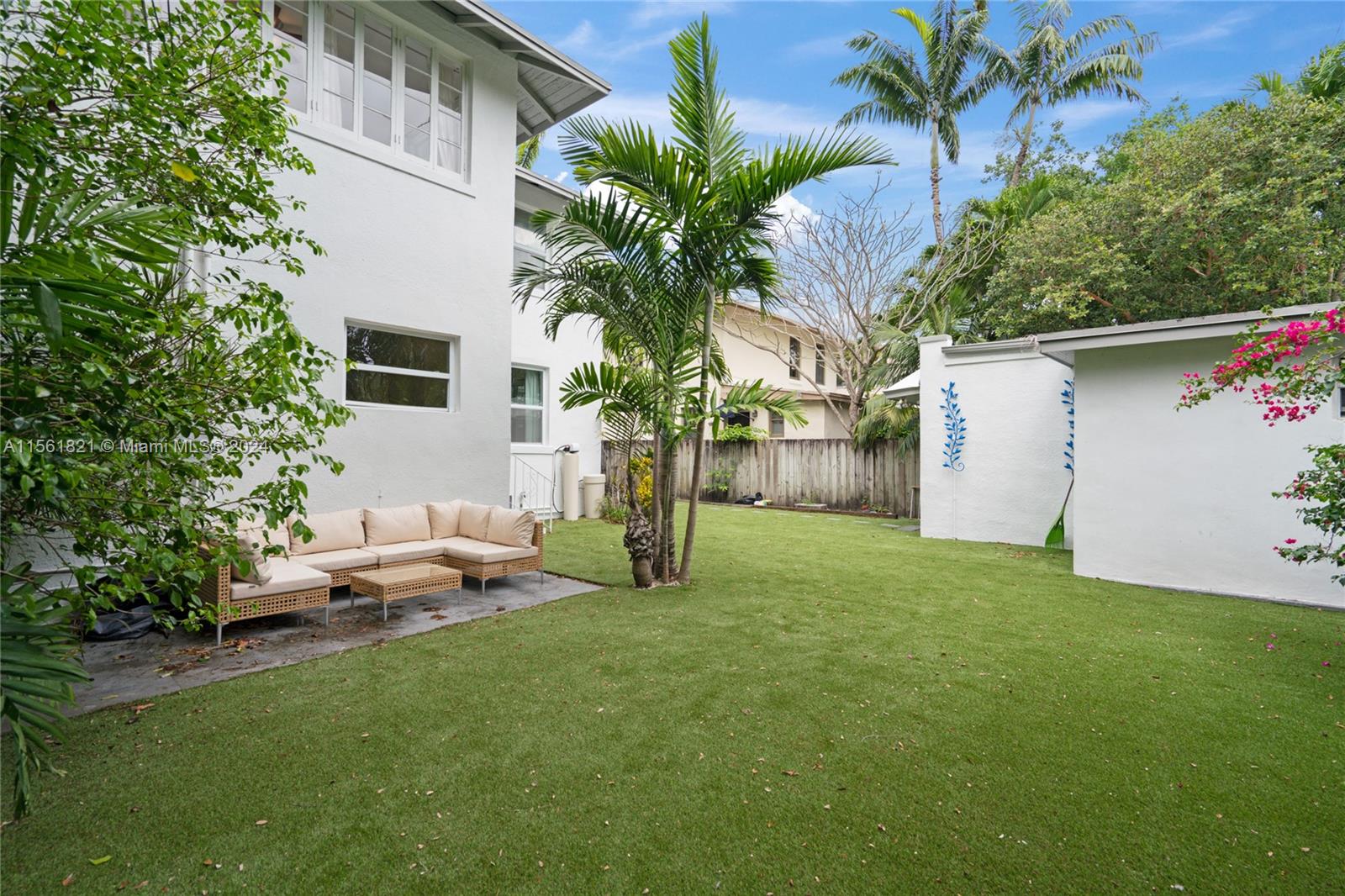 120 NE 44th St, Miami, Florida 33137, 4 Bedrooms Bedrooms, ,2 BathroomsBathrooms,Residentiallease,For Rent,120 NE 44th St,A11561821