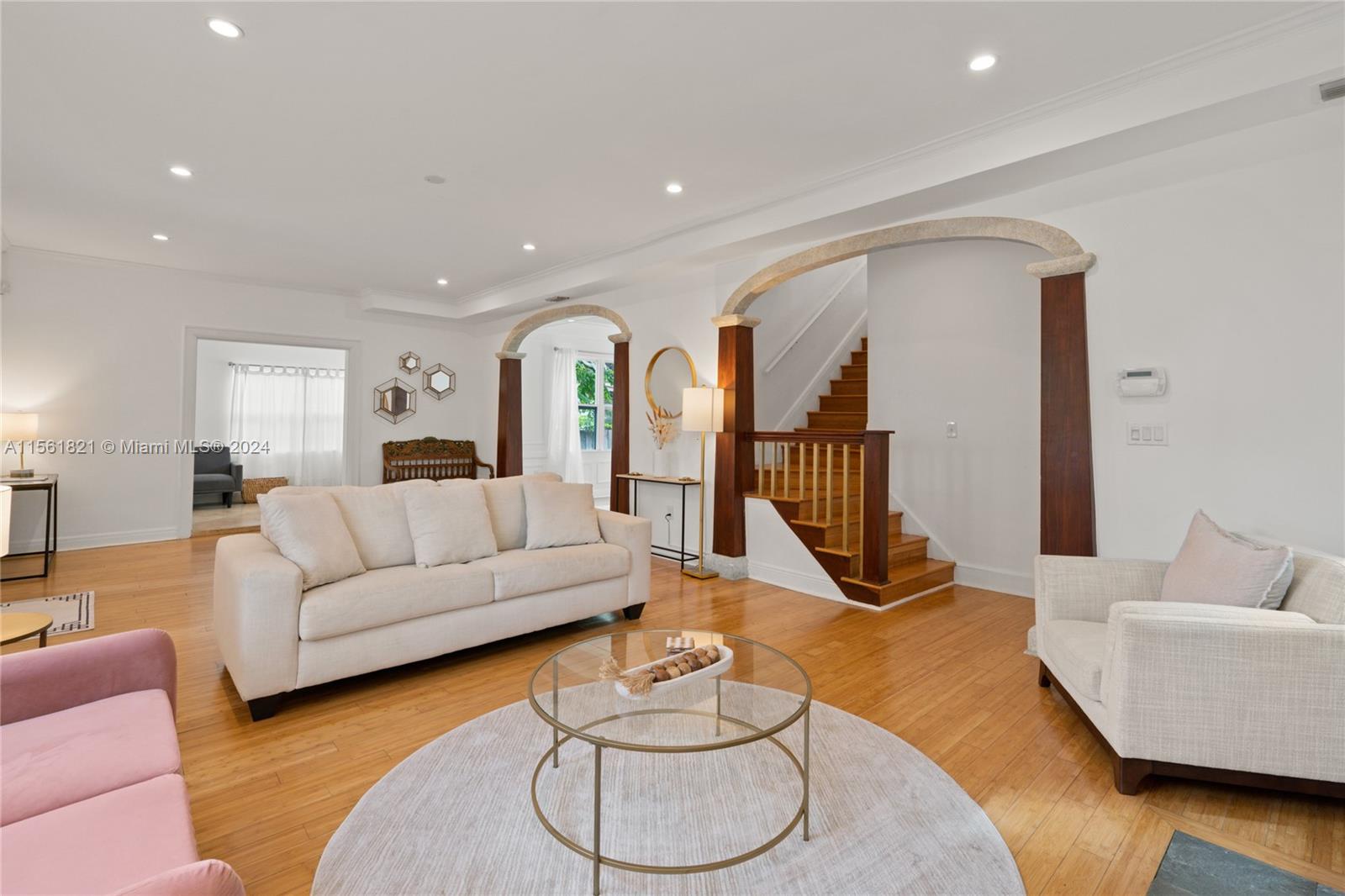 120 NE 44th St, Miami, Florida 33137, 4 Bedrooms Bedrooms, ,2 BathroomsBathrooms,Residentiallease,For Rent,120 NE 44th St,A11561821