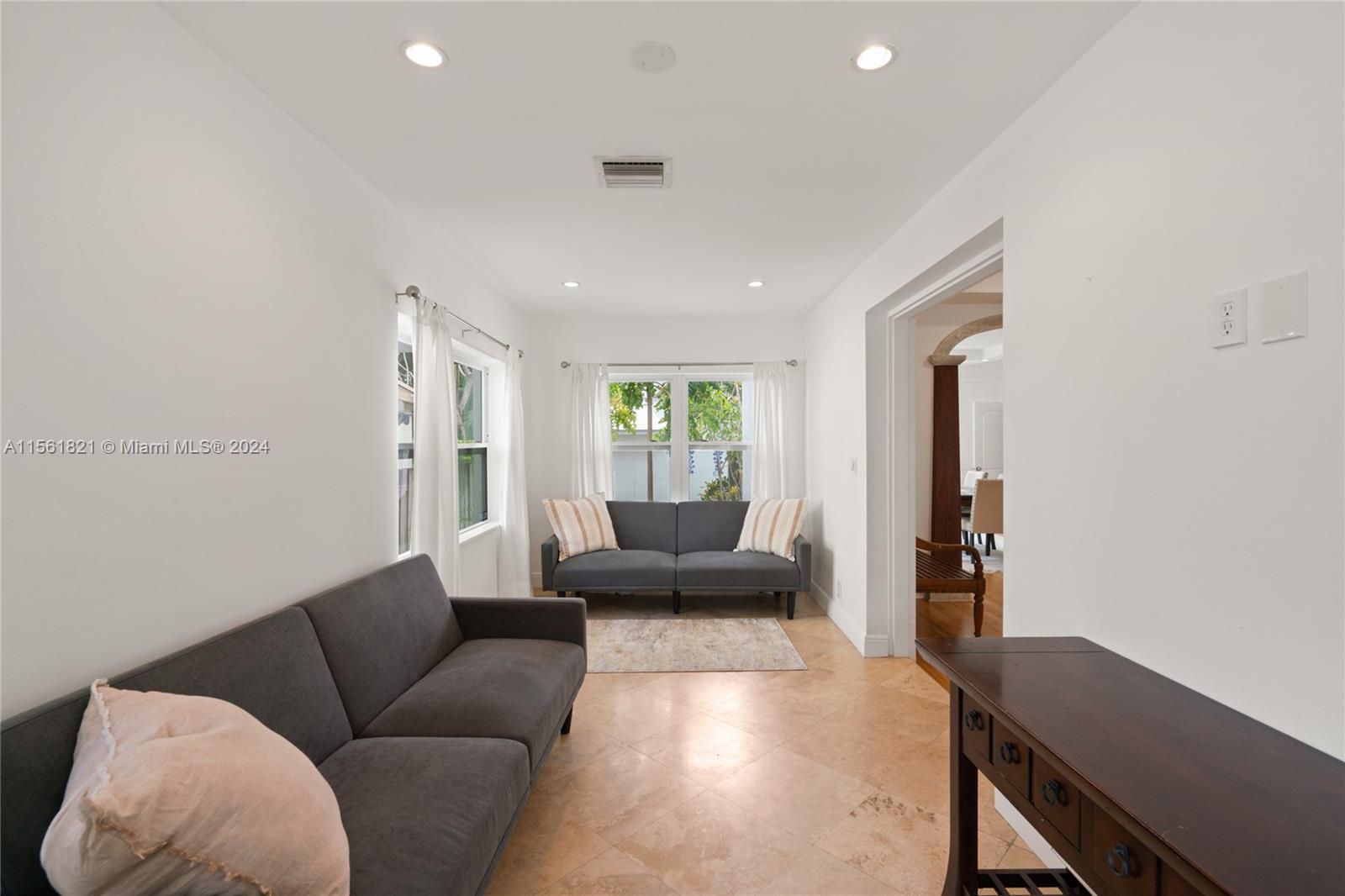 120 NE 44th St, Miami, Florida 33137, 4 Bedrooms Bedrooms, ,2 BathroomsBathrooms,Residentiallease,For Rent,120 NE 44th St,A11561821