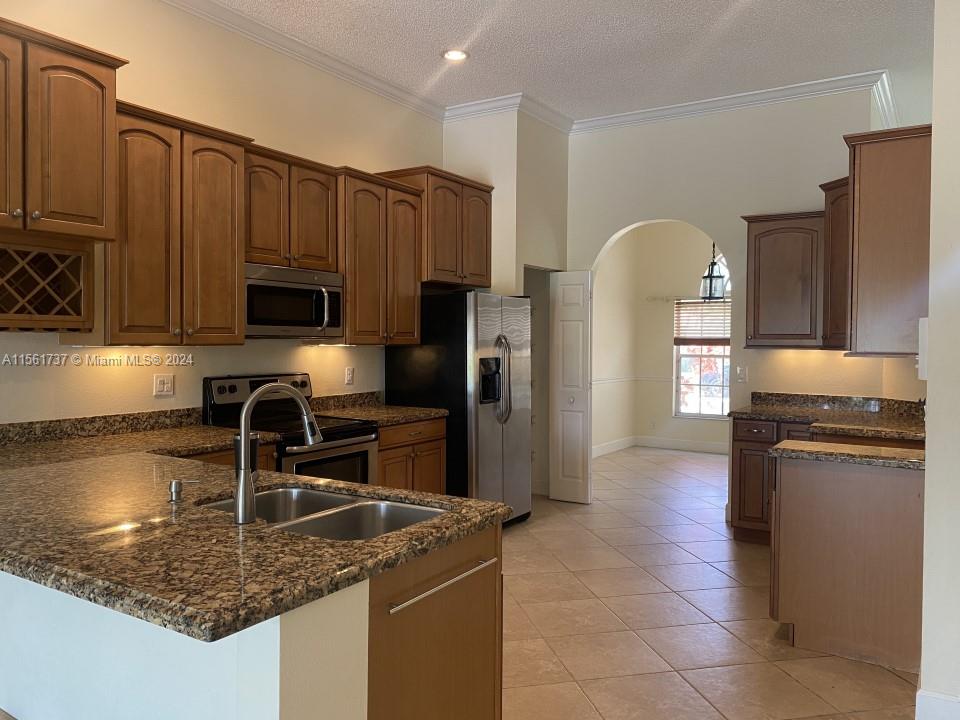 18430 NW 11th St 0, Pembroke Pines, Florida 33029, 3 Bedrooms Bedrooms, ,2 BathroomsBathrooms,Residentiallease,For Rent,18430 NW 11th St 0,A11561737
