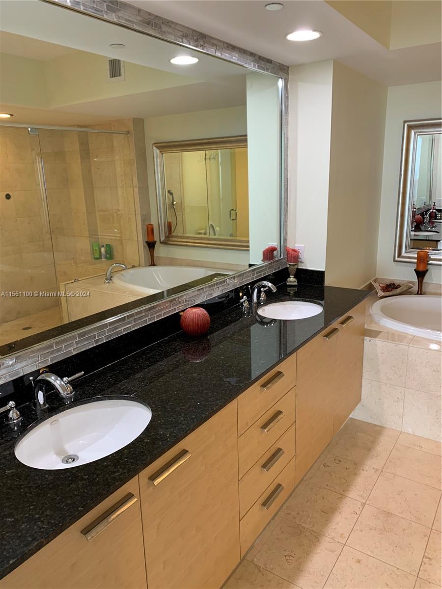 1830 S Ocean Dr 2503, Hallandale Beach, Florida 33009, 3 Bedrooms Bedrooms, ,3 BathroomsBathrooms,Residentiallease,For Rent,1830 S Ocean Dr 2503,A11561100