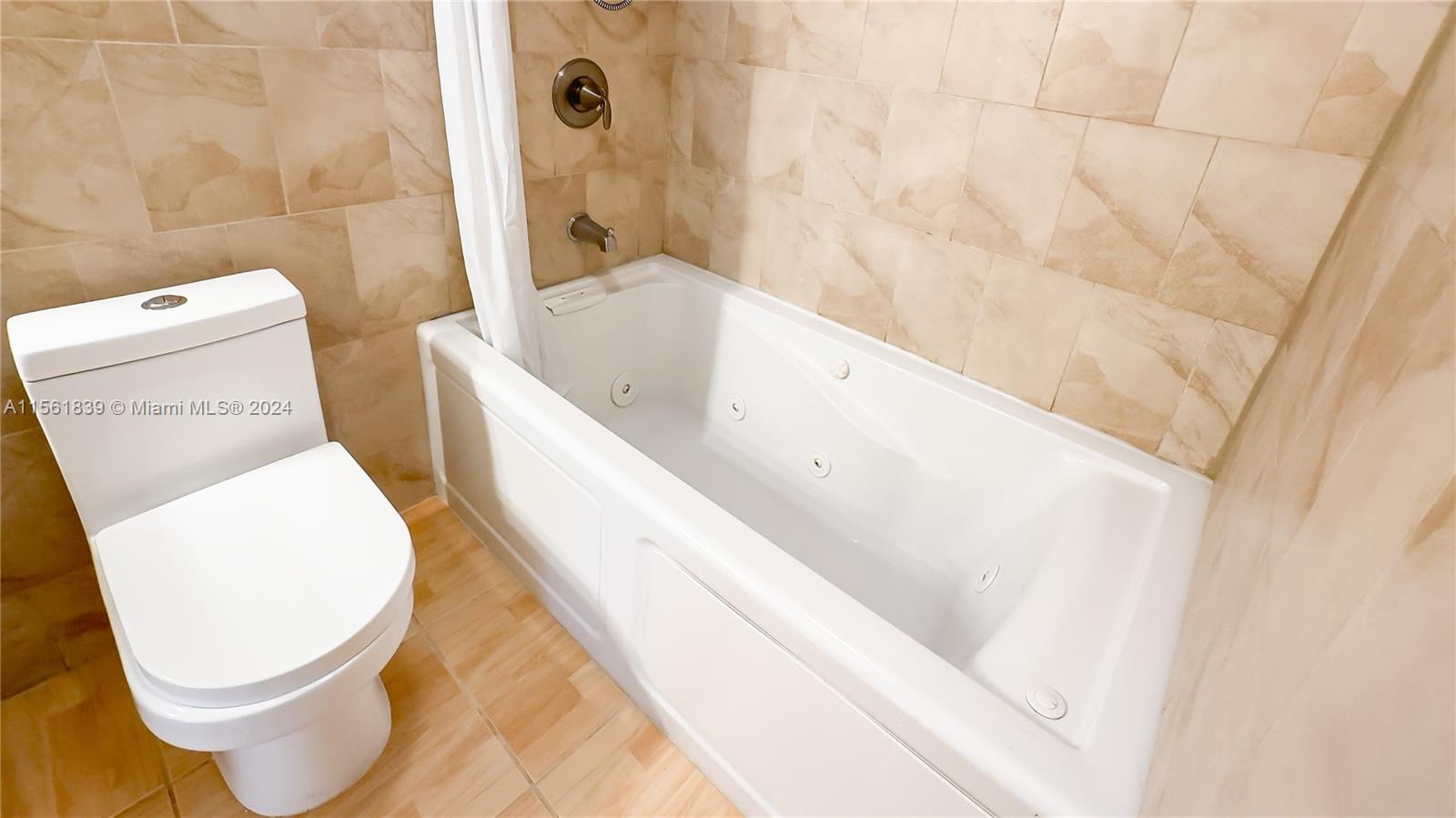 2841 NE 163rd St 1210, North Miami Beach, Florida 33160, 1 Bedroom Bedrooms, ,1 BathroomBathrooms,Residentiallease,For Rent,2841 NE 163rd St 1210,A11561839