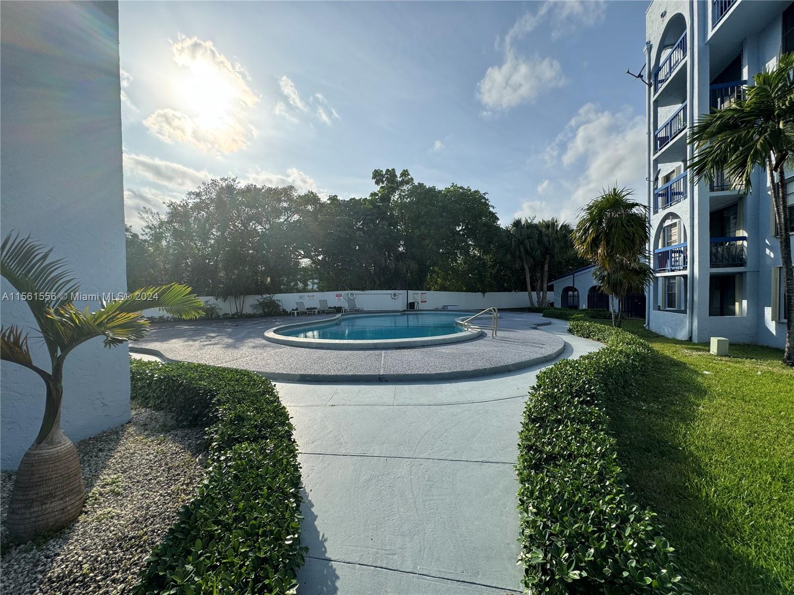 9440 Fontainebleau Blvd 416, Miami, Florida 33172, 2 Bedrooms Bedrooms, ,2 BathroomsBathrooms,Residential,For Sale,9440 Fontainebleau Blvd 416,A11561556
