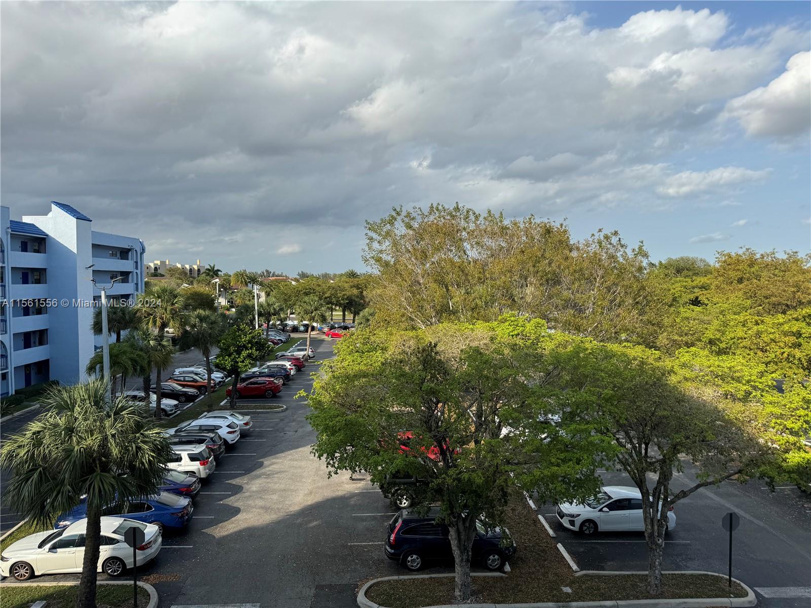 9440 Fontainebleau Blvd 416, Miami, Florida 33172, 2 Bedrooms Bedrooms, ,2 BathroomsBathrooms,Residential,For Sale,9440 Fontainebleau Blvd 416,A11561556