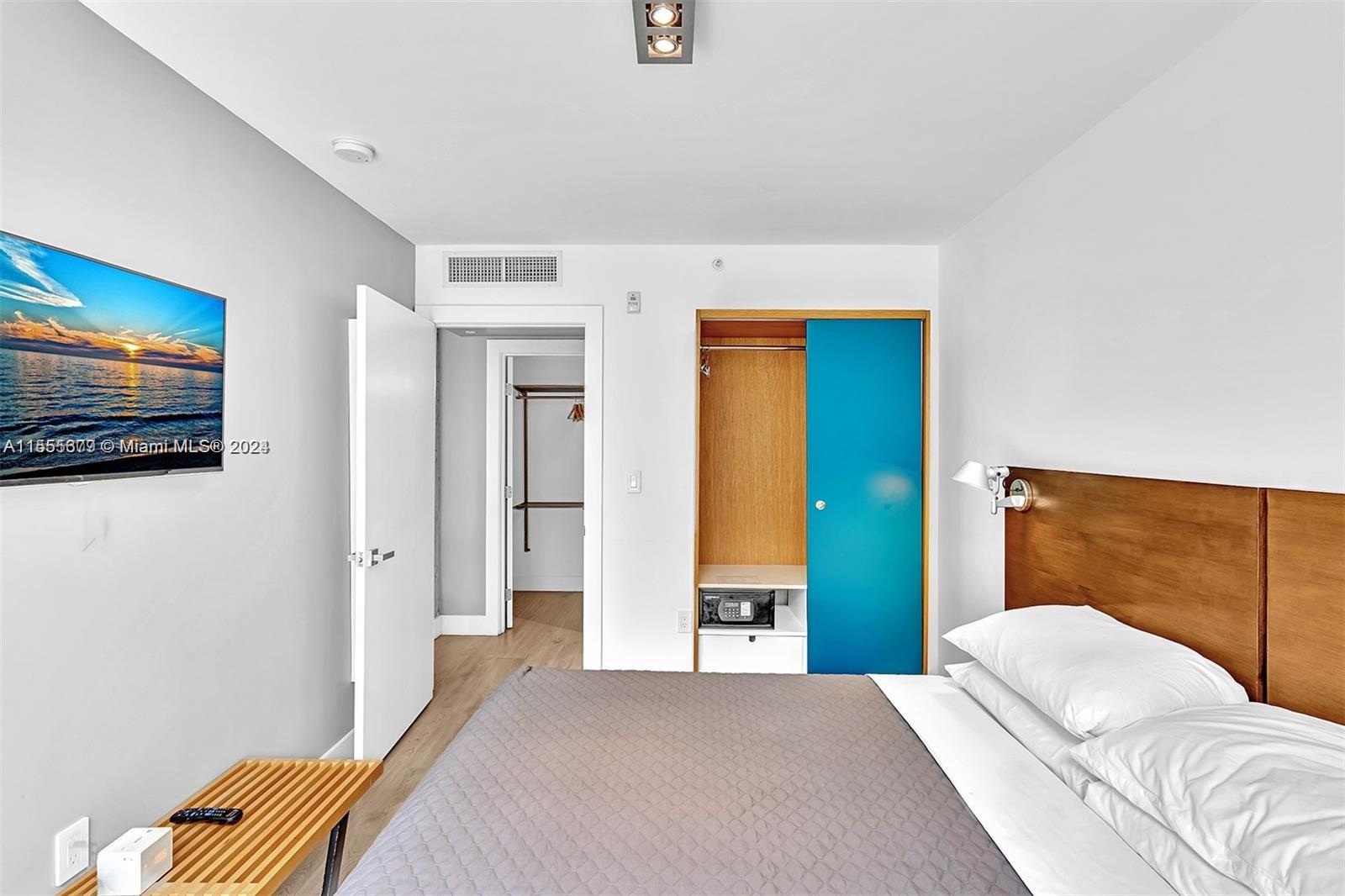 1215 West Ave 201, Miami Beach, Florida 33139, 1 Bedroom Bedrooms, ,1 BathroomBathrooms,Residential,For Sale,1215 West Ave 201,A11555679