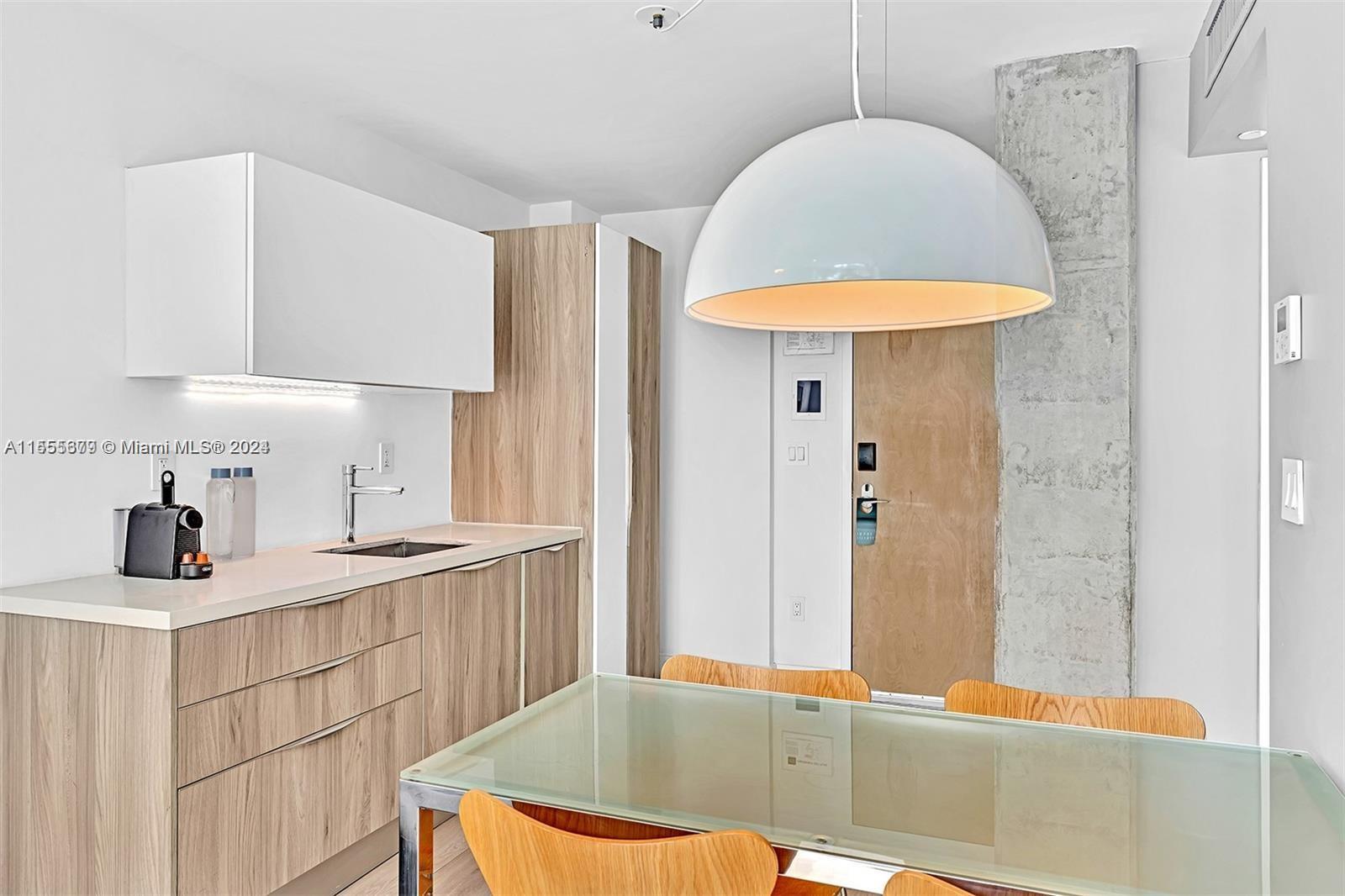 1215 West Ave 201, Miami Beach, Florida 33139, 1 Bedroom Bedrooms, ,1 BathroomBathrooms,Residential,For Sale,1215 West Ave 201,A11555679