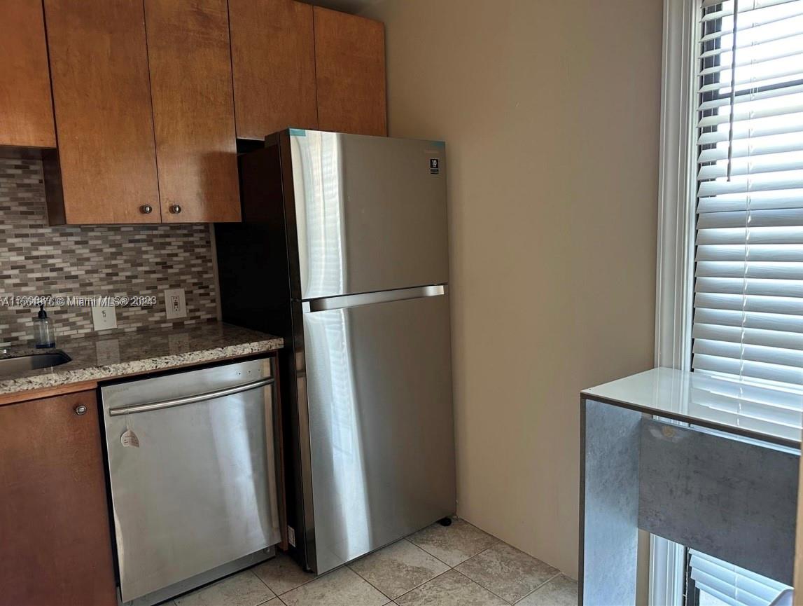 3301 N Country Club Dr 704, Aventura, Florida 33180, 1 Bedroom Bedrooms, ,1 BathroomBathrooms,Residentiallease,For Rent,3301 N Country Club Dr 704,A11561376