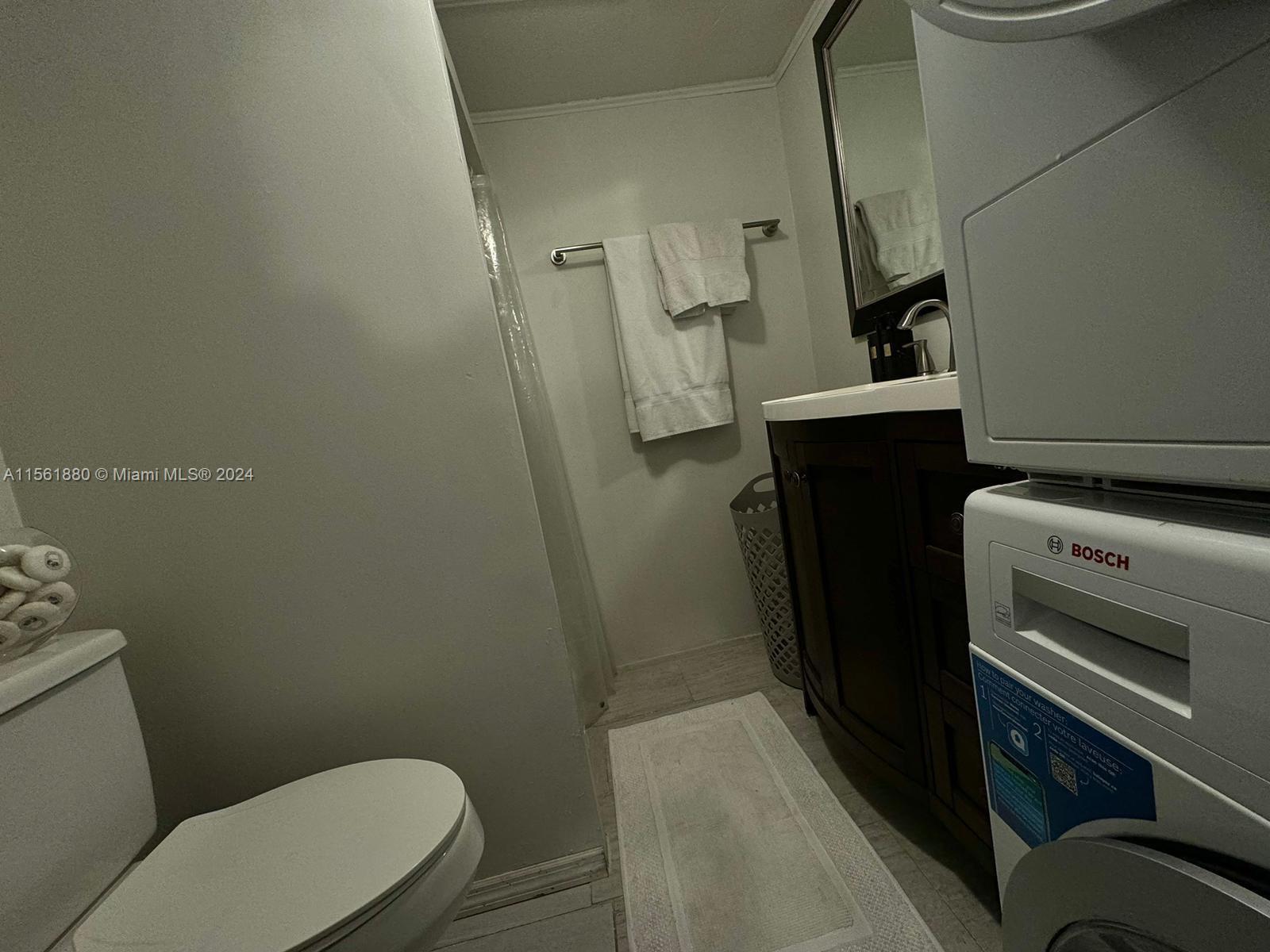 429 NE 5th Ct, Hallandale Beach, Florida 33009, 2 Bedrooms Bedrooms, ,1 BathroomBathrooms,Residential,For Sale,429 NE 5th Ct,A11561880