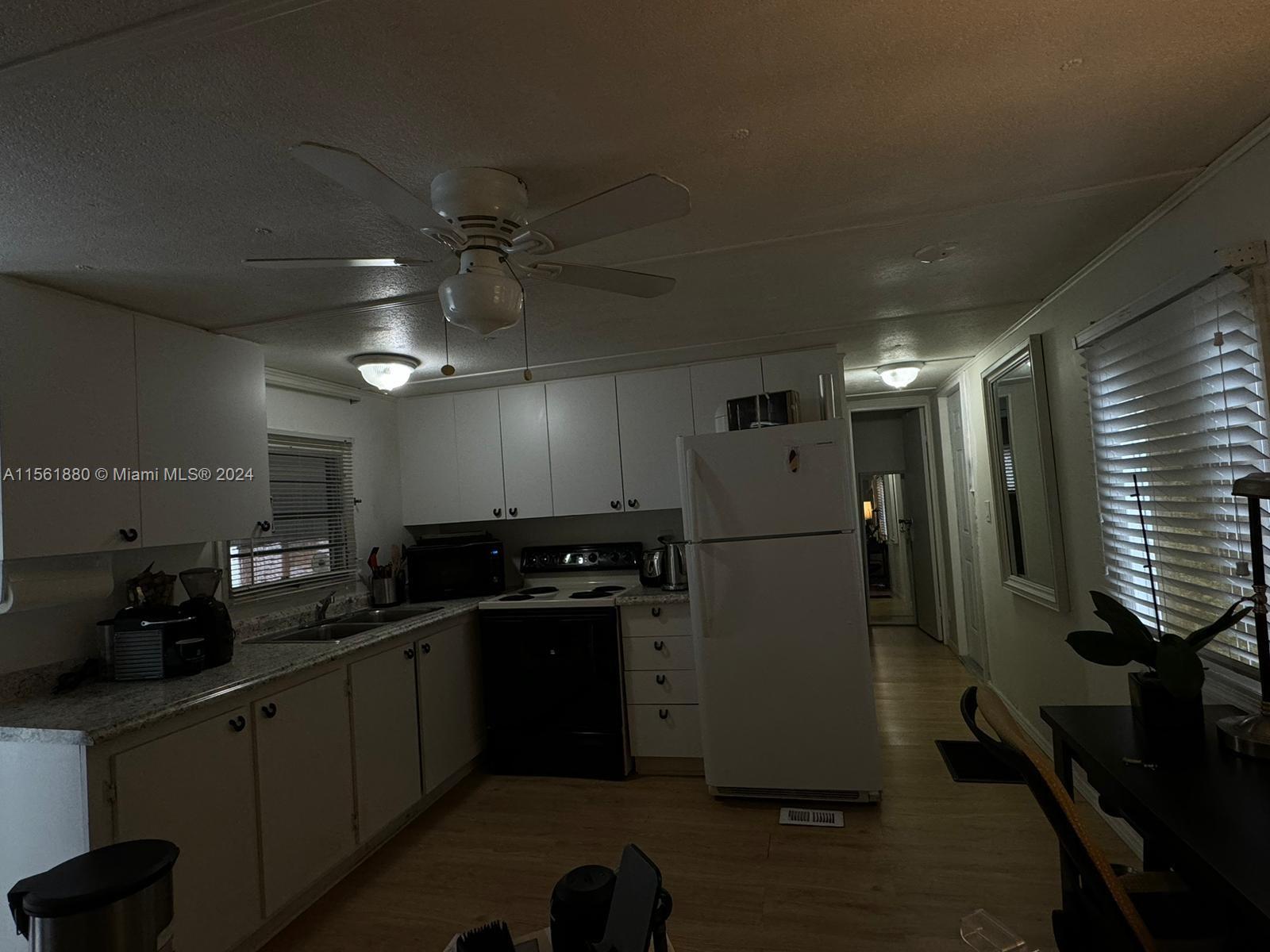 429 NE 5th Ct, Hallandale Beach, Florida 33009, 2 Bedrooms Bedrooms, ,1 BathroomBathrooms,Residential,For Sale,429 NE 5th Ct,A11561880