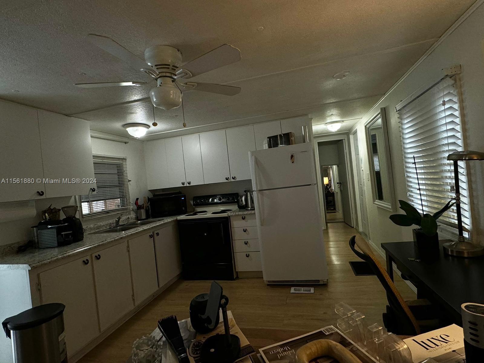 429 NE 5th Ct, Hallandale Beach, Florida 33009, 2 Bedrooms Bedrooms, ,1 BathroomBathrooms,Residential,For Sale,429 NE 5th Ct,A11561880