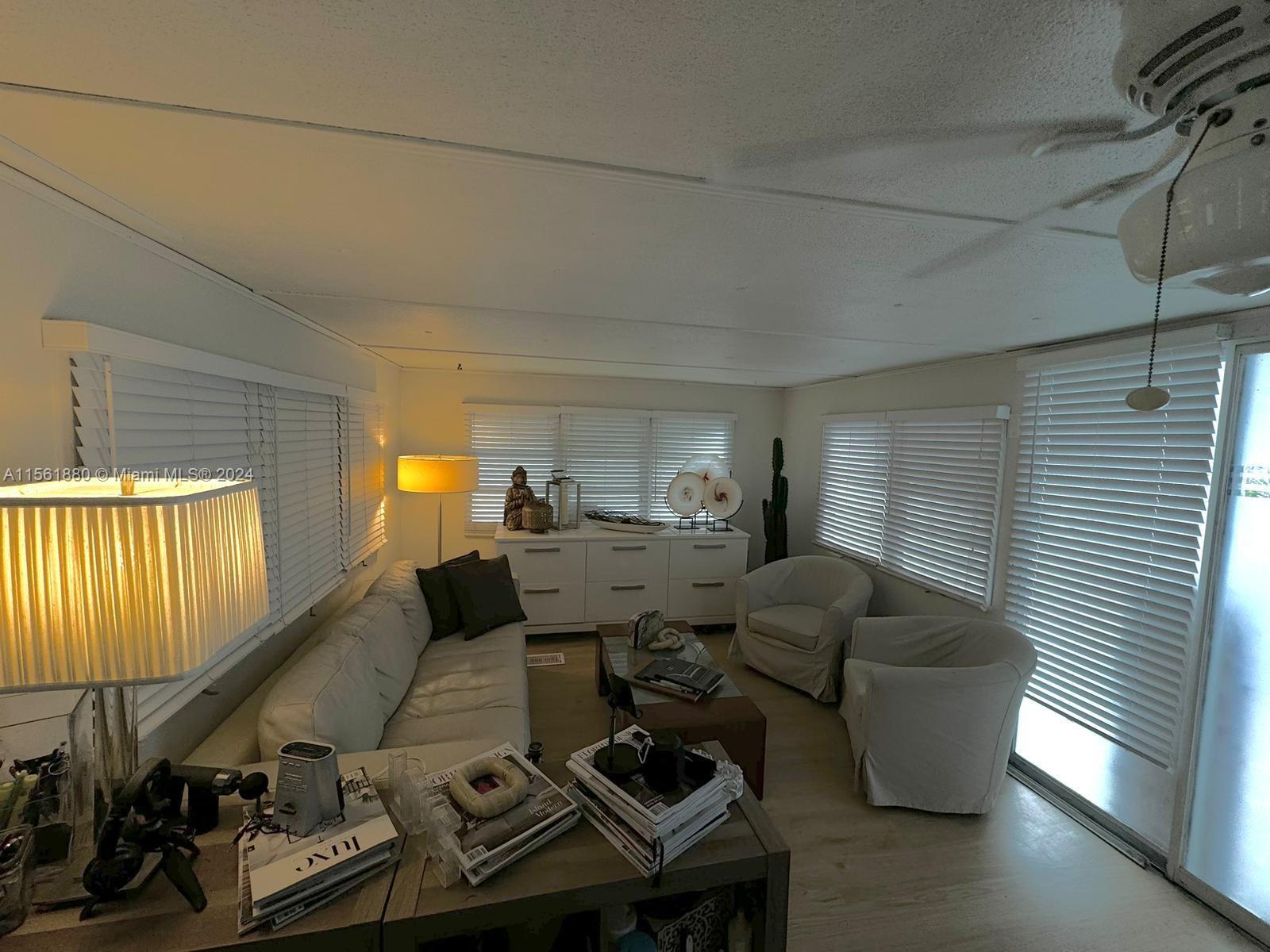 429 NE 5th Ct, Hallandale Beach, Florida 33009, 2 Bedrooms Bedrooms, ,1 BathroomBathrooms,Residential,For Sale,429 NE 5th Ct,A11561880