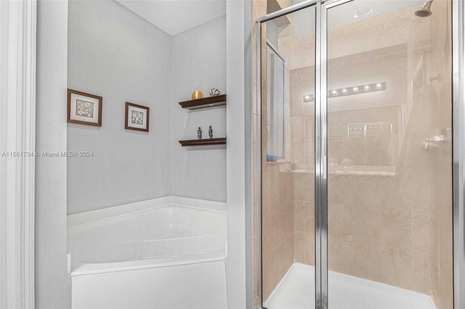 783 NE 33rd Ter 783, Homestead, Florida 33033, 4 Bedrooms Bedrooms, ,3 BathroomsBathrooms,Residential,For Sale,783 NE 33rd Ter 783,A11561734