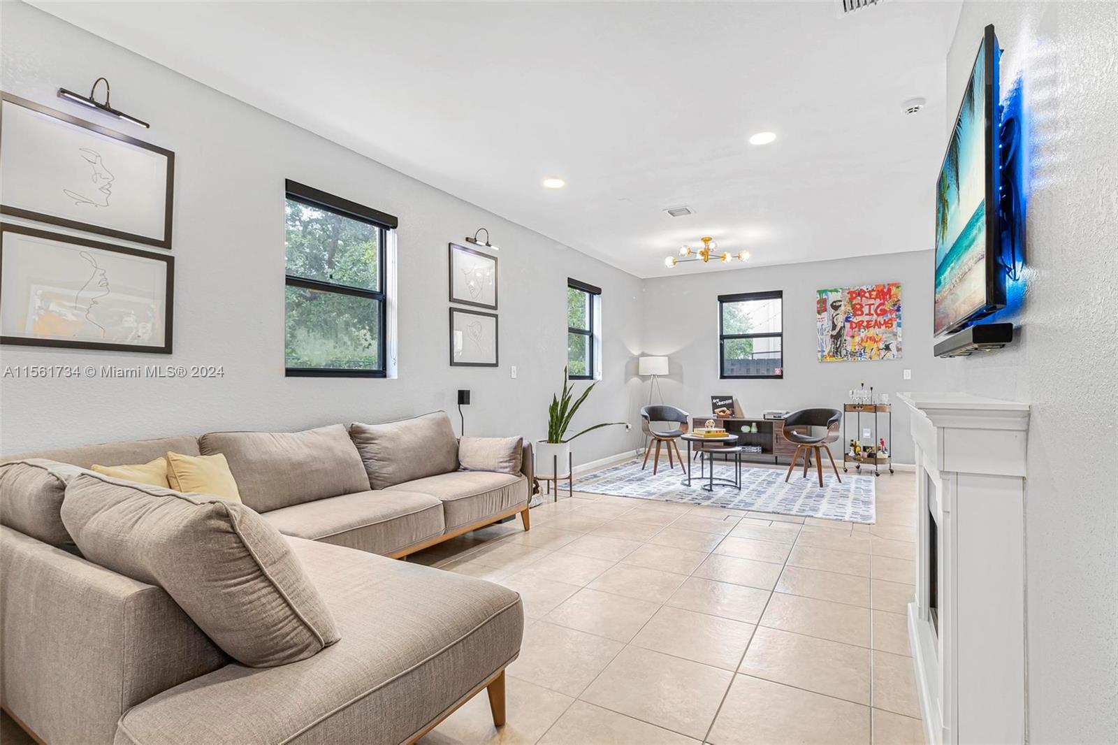 783 NE 33rd Ter 783, Homestead, Florida 33033, 4 Bedrooms Bedrooms, ,3 BathroomsBathrooms,Residential,For Sale,783 NE 33rd Ter 783,A11561734