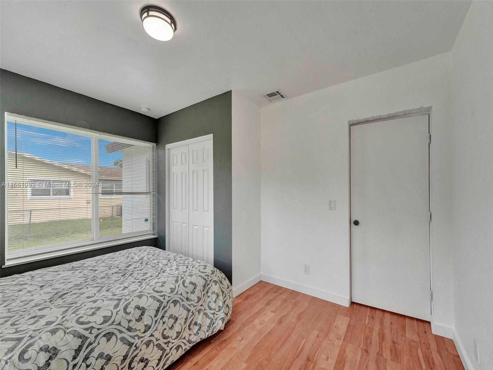 5727 SW 27th St, West Park, Florida 33023, 4 Bedrooms Bedrooms, ,2 BathroomsBathrooms,Residentiallease,For Rent,5727 SW 27th St,A11561082