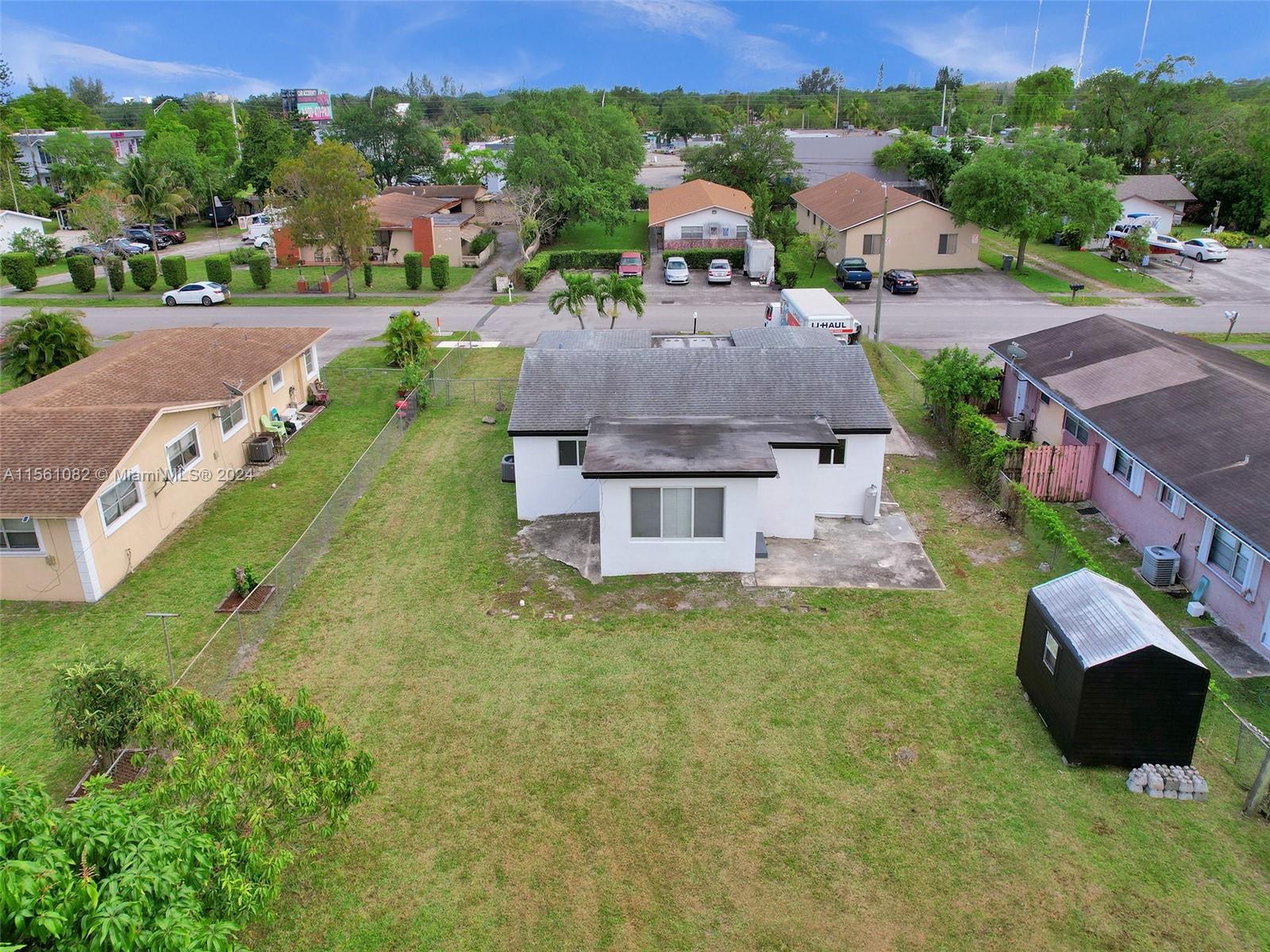 5727 SW 27th St, West Park, Florida 33023, 4 Bedrooms Bedrooms, ,2 BathroomsBathrooms,Residentiallease,For Rent,5727 SW 27th St,A11561082
