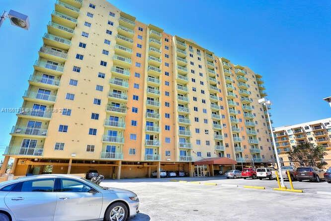 3500 Coral Way 409, Miami, Florida 33145, 2 Bedrooms Bedrooms, ,2 BathroomsBathrooms,Residentiallease,For Rent,3500 Coral Way 409,A11561316