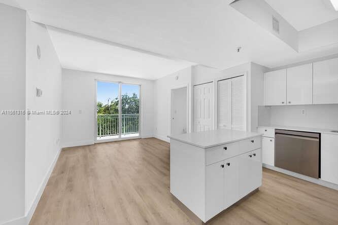 3500 Coral Way 409, Miami, Florida 33145, 2 Bedrooms Bedrooms, ,2 BathroomsBathrooms,Residentiallease,For Rent,3500 Coral Way 409,A11561316