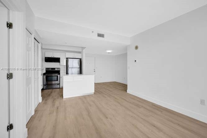 3500 Coral Way 409, Miami, Florida 33145, 2 Bedrooms Bedrooms, ,2 BathroomsBathrooms,Residentiallease,For Rent,3500 Coral Way 409,A11561316