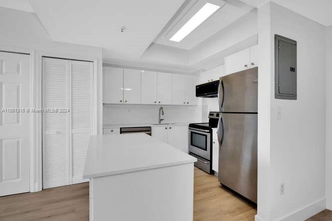 3500 Coral Way 409, Miami, Florida 33145, 2 Bedrooms Bedrooms, ,2 BathroomsBathrooms,Residentiallease,For Rent,3500 Coral Way 409,A11561316