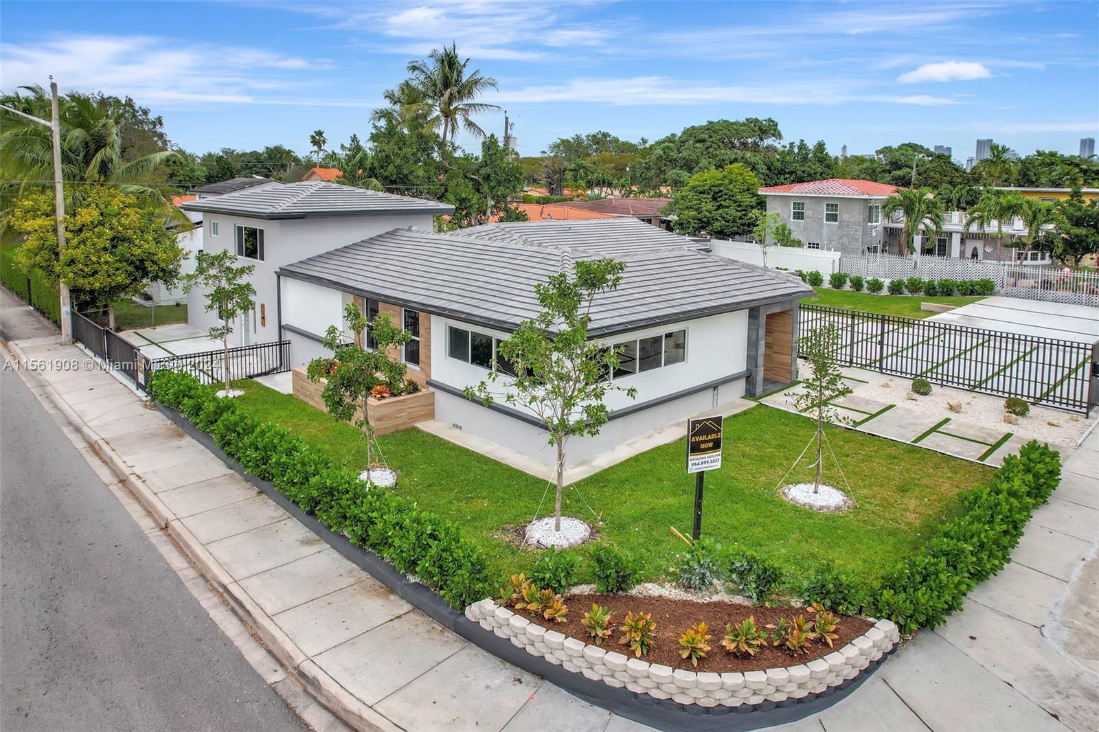 2121 SW 22nd Ave 2121, Miami, Florida 33145, 6 Bedrooms Bedrooms, ,5 BathroomsBathrooms,Residentiallease,For Rent,2121 SW 22nd Ave 2121,A11561908