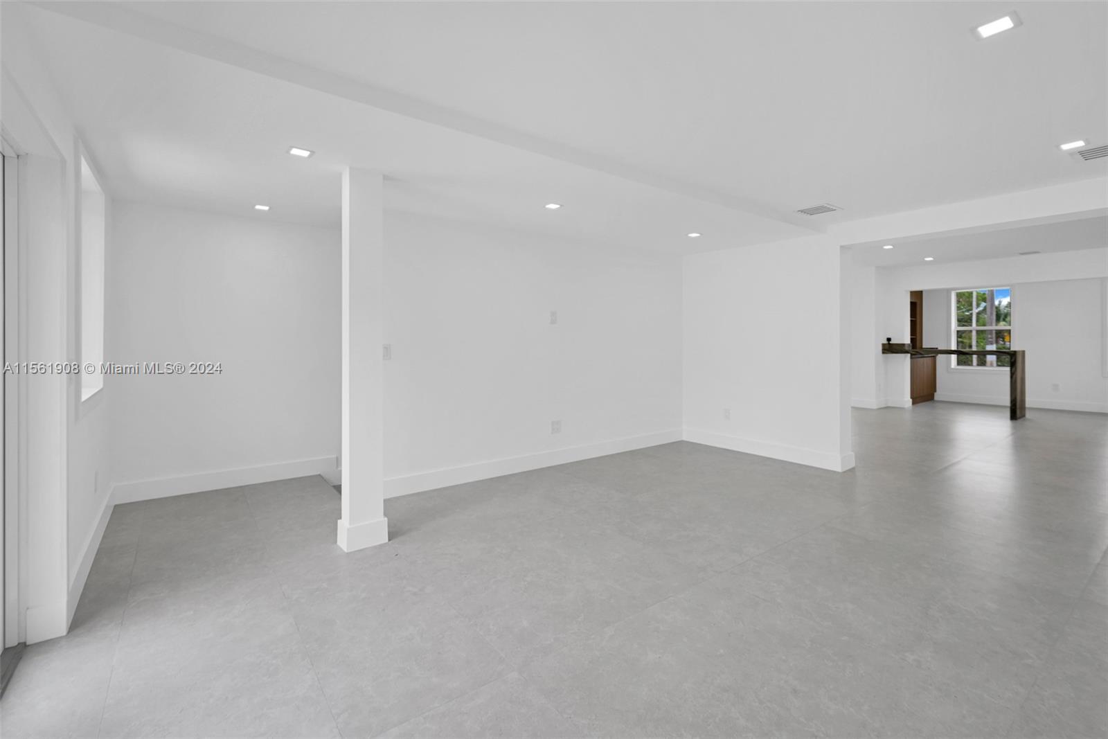 2121 SW 22nd Ave 2121, Miami, Florida 33145, 6 Bedrooms Bedrooms, ,5 BathroomsBathrooms,Residentiallease,For Rent,2121 SW 22nd Ave 2121,A11561908